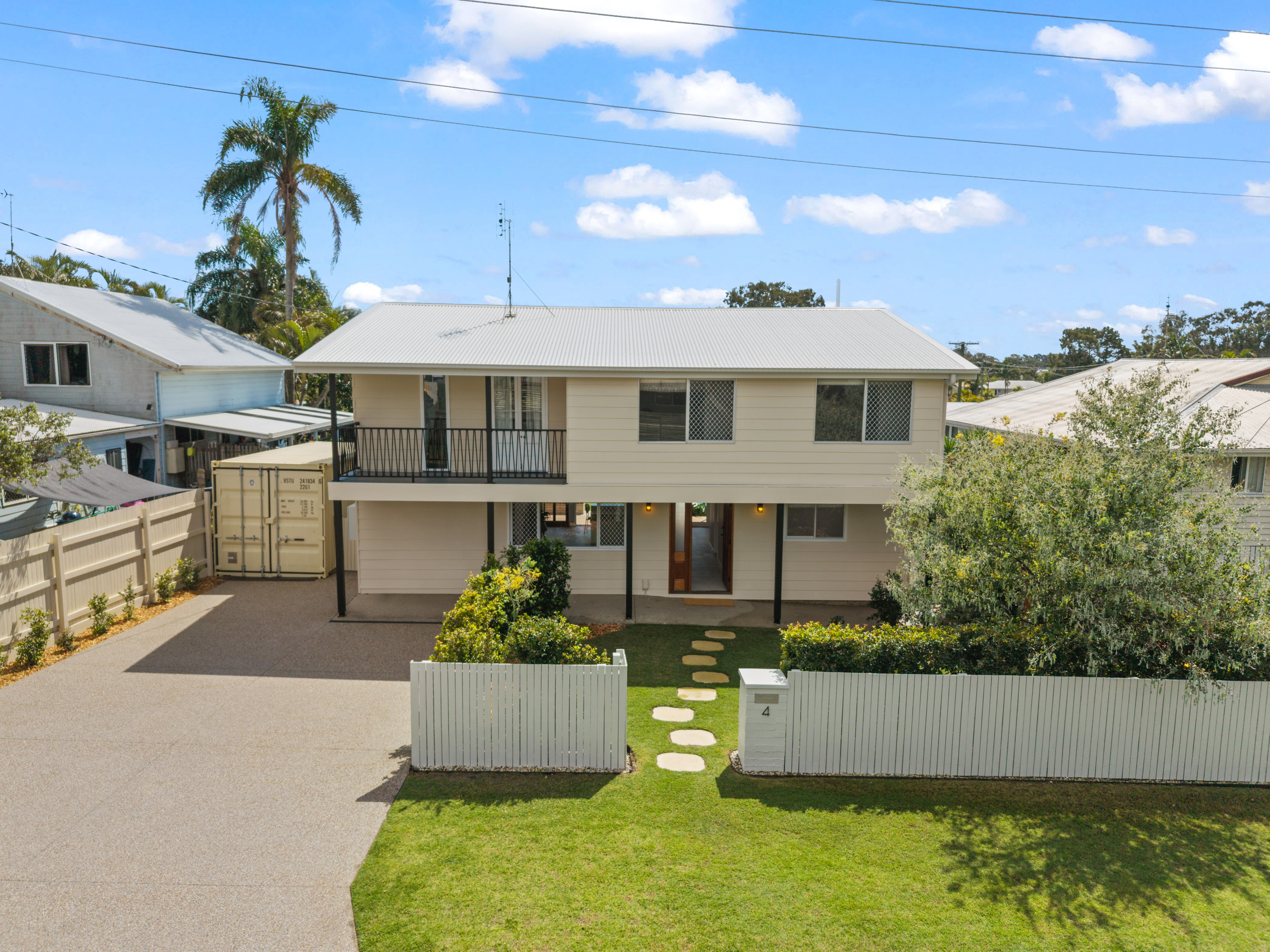 4 Partridge Close, TORQUAY, QLD 4655 AUS