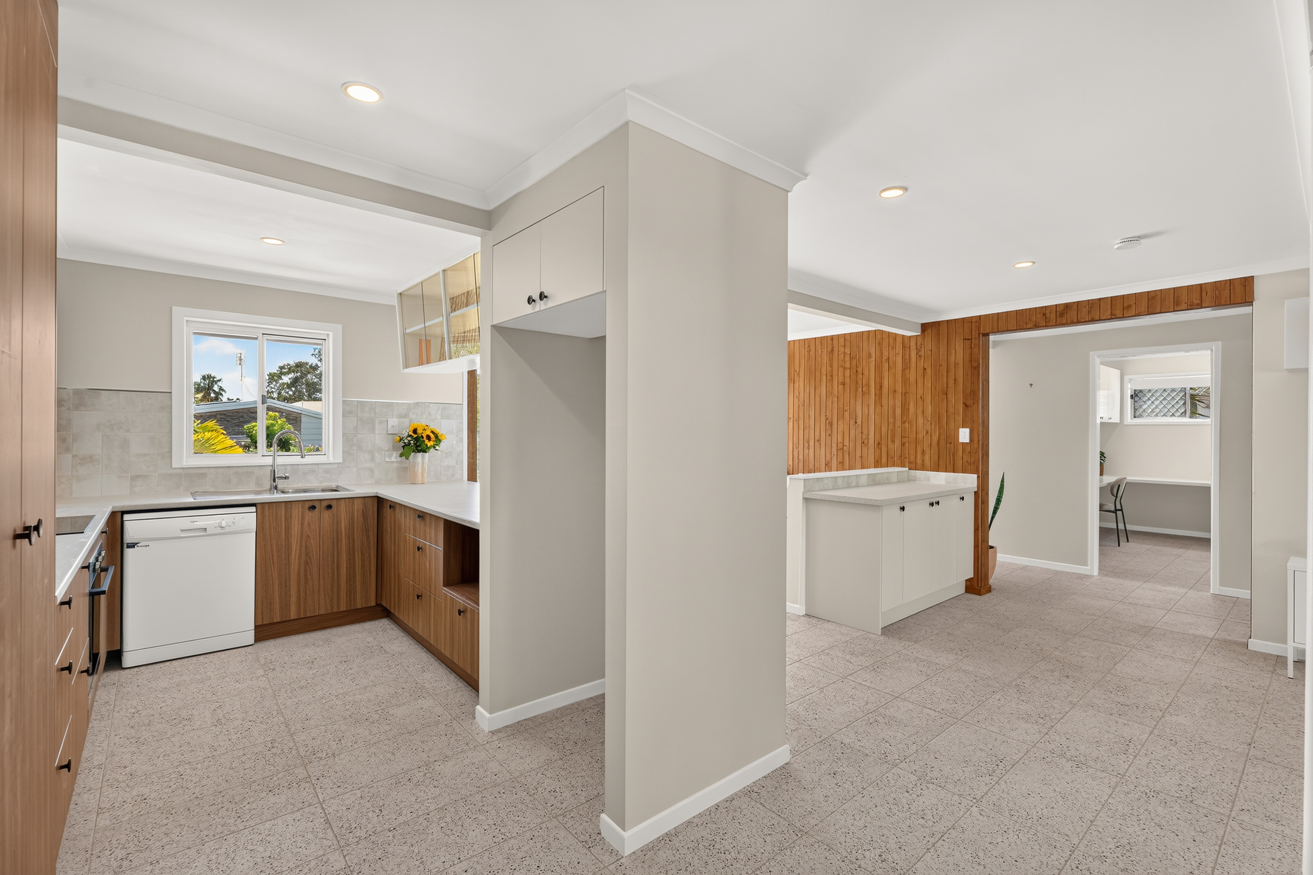 4 Partridge Close, TORQUAY, QLD 4655 AUS