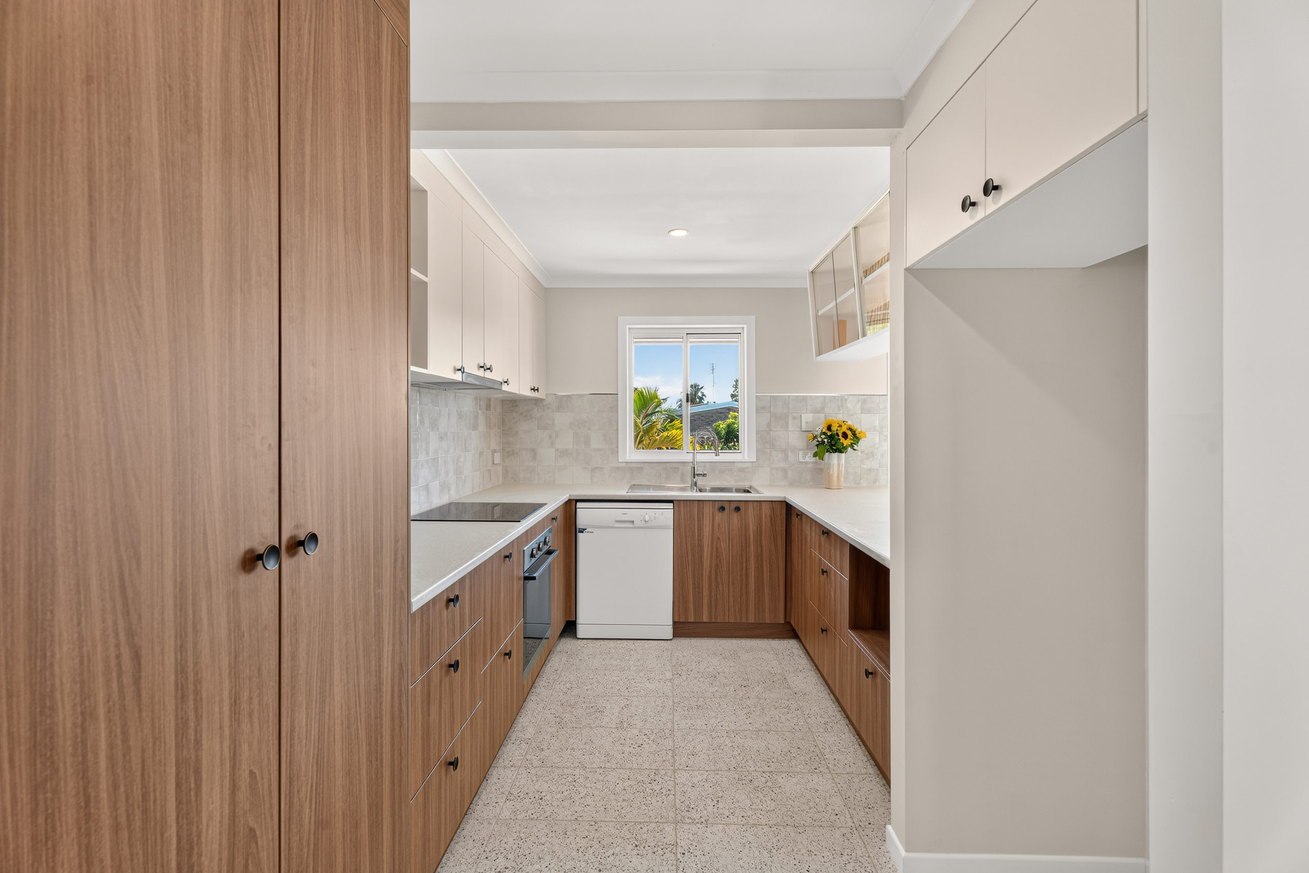 4 Partridge Close, TORQUAY, QLD 4655 AUS