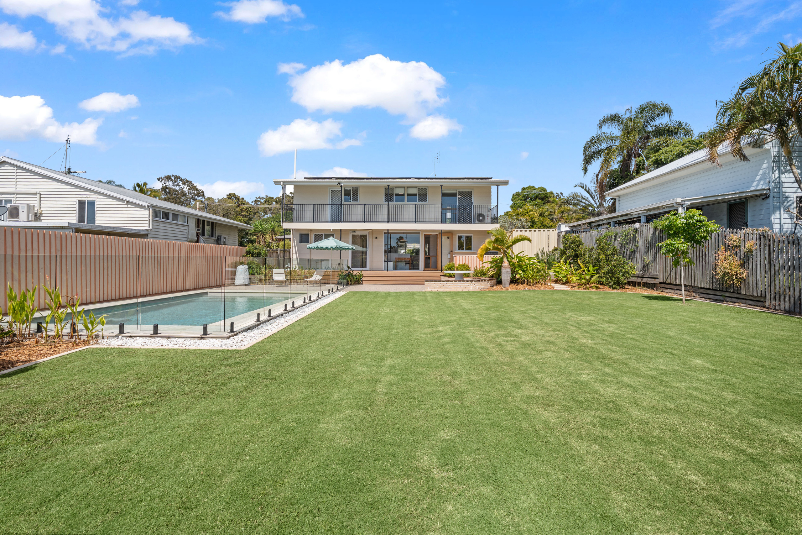 4 Partridge Close, TORQUAY, QLD 4655 AUS