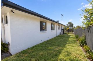 196 Esplanade, POINT VERNON, QLD 4655 AUS