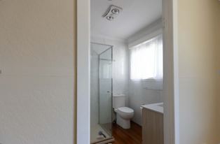 196 Esplanade, POINT VERNON, QLD 4655 AUS