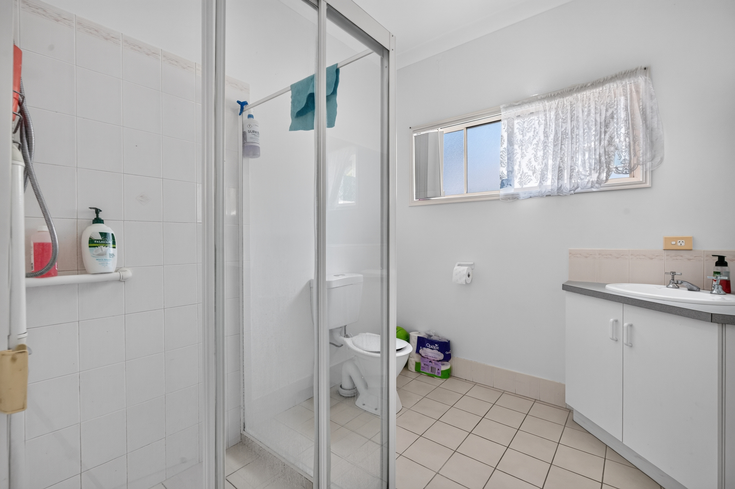 2/119 Freshwater Street, TORQUAY, QLD 4655 AUS