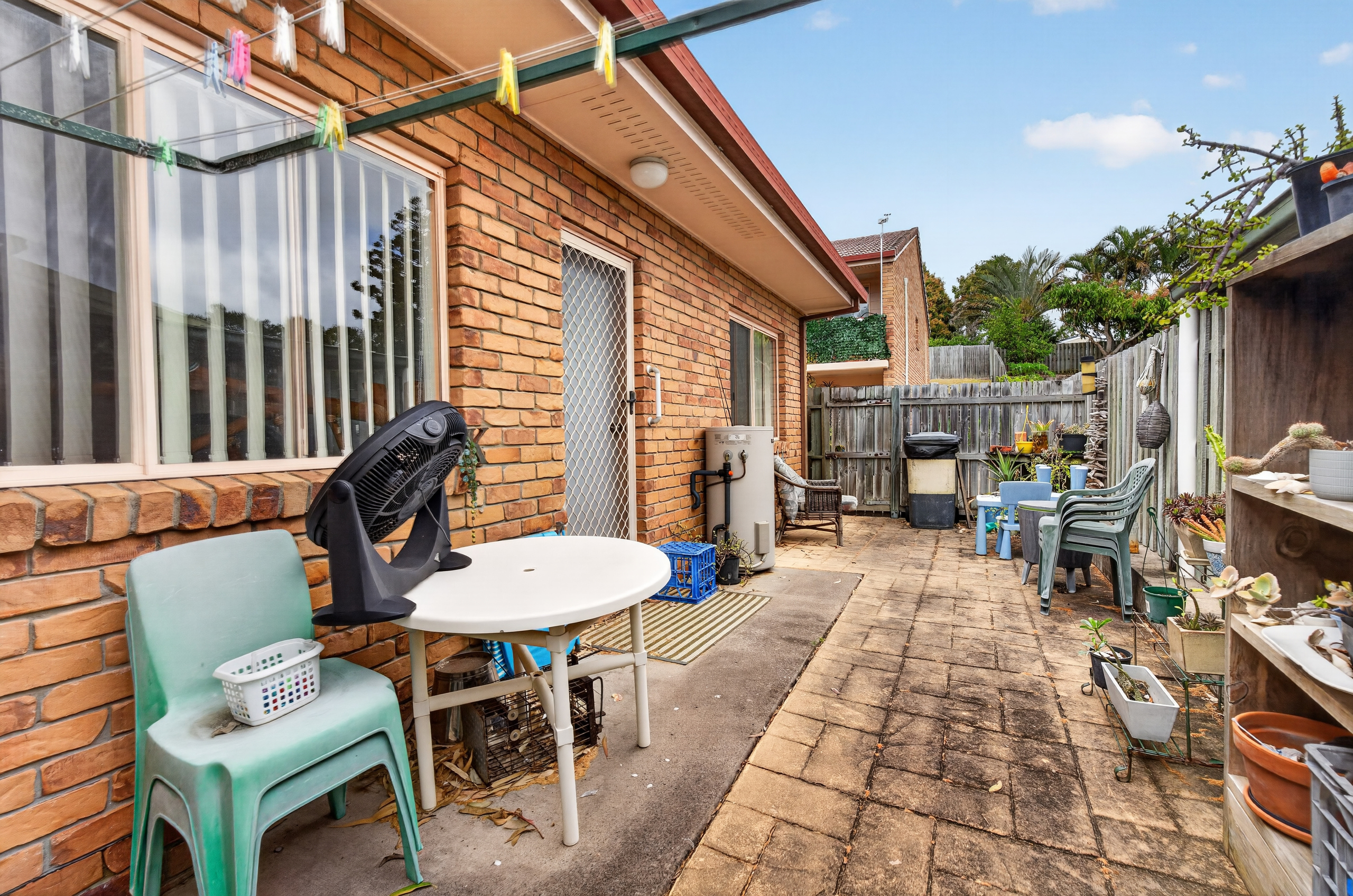2/119 Freshwater Street, TORQUAY, QLD 4655 AUS