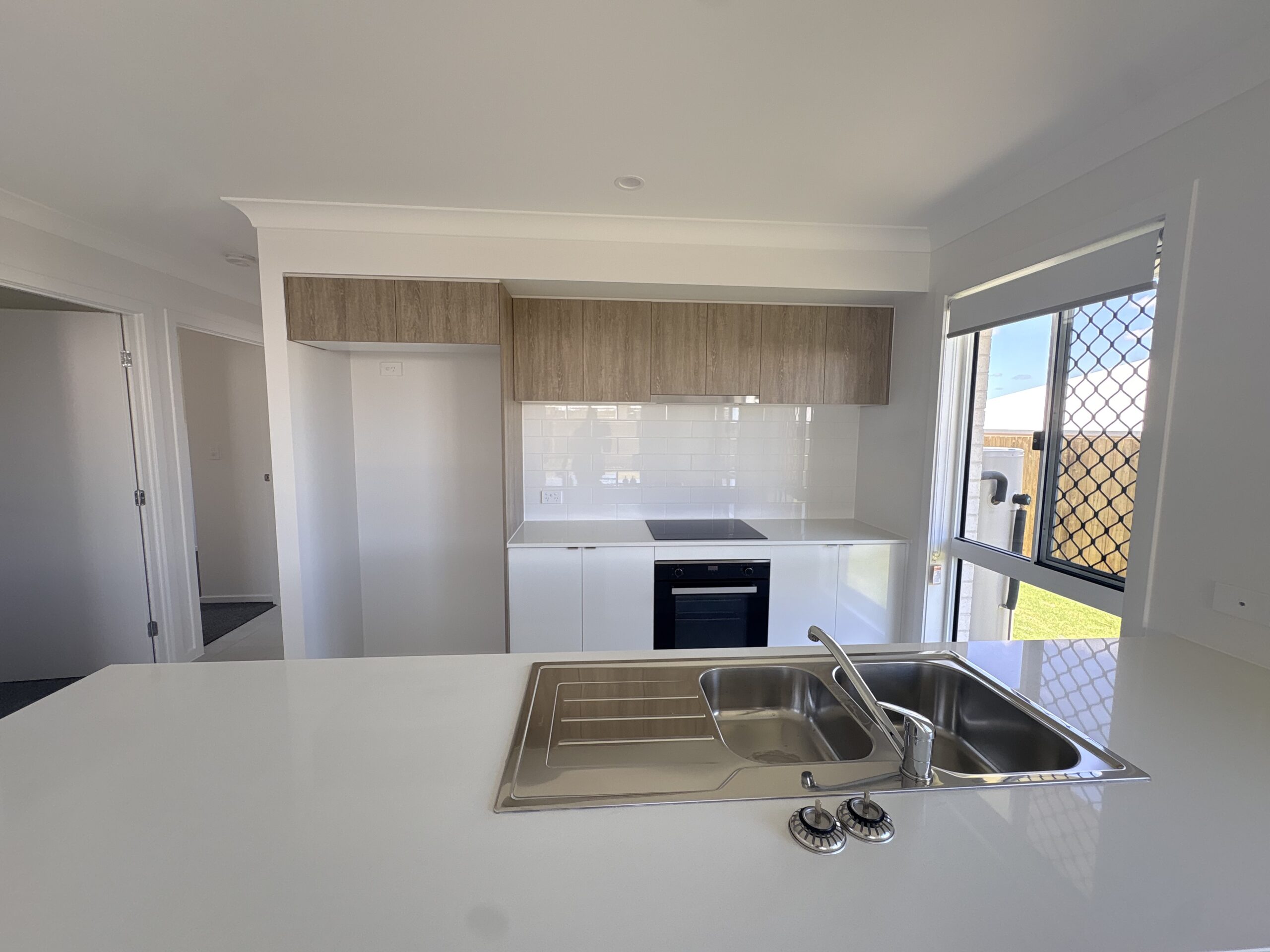 8 Evi Circuit, PIALBA, QLD 4655 AUS