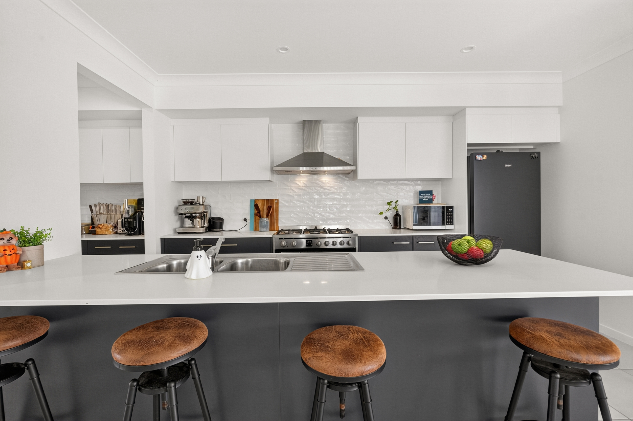 13 Woodruff Crescent, NIKENBAH, QLD 4655 AUS
