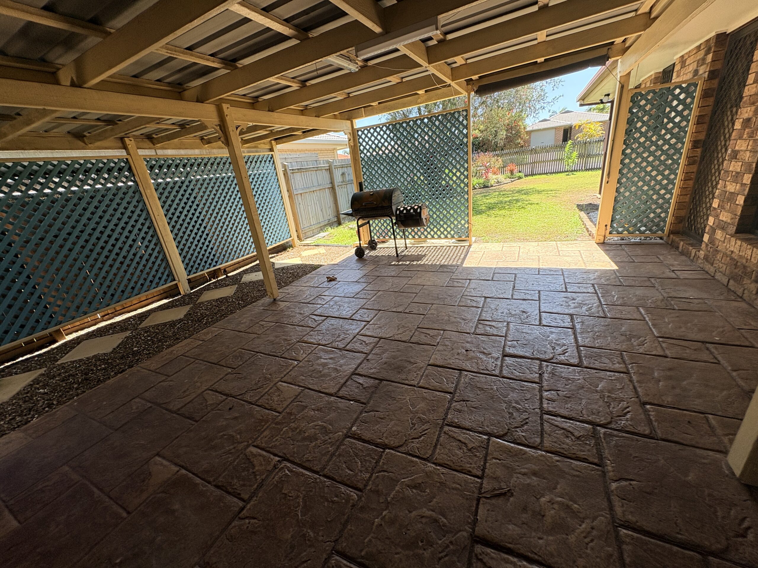 21 Areca Drive, KAWUNGAN, QLD 4655 AUS