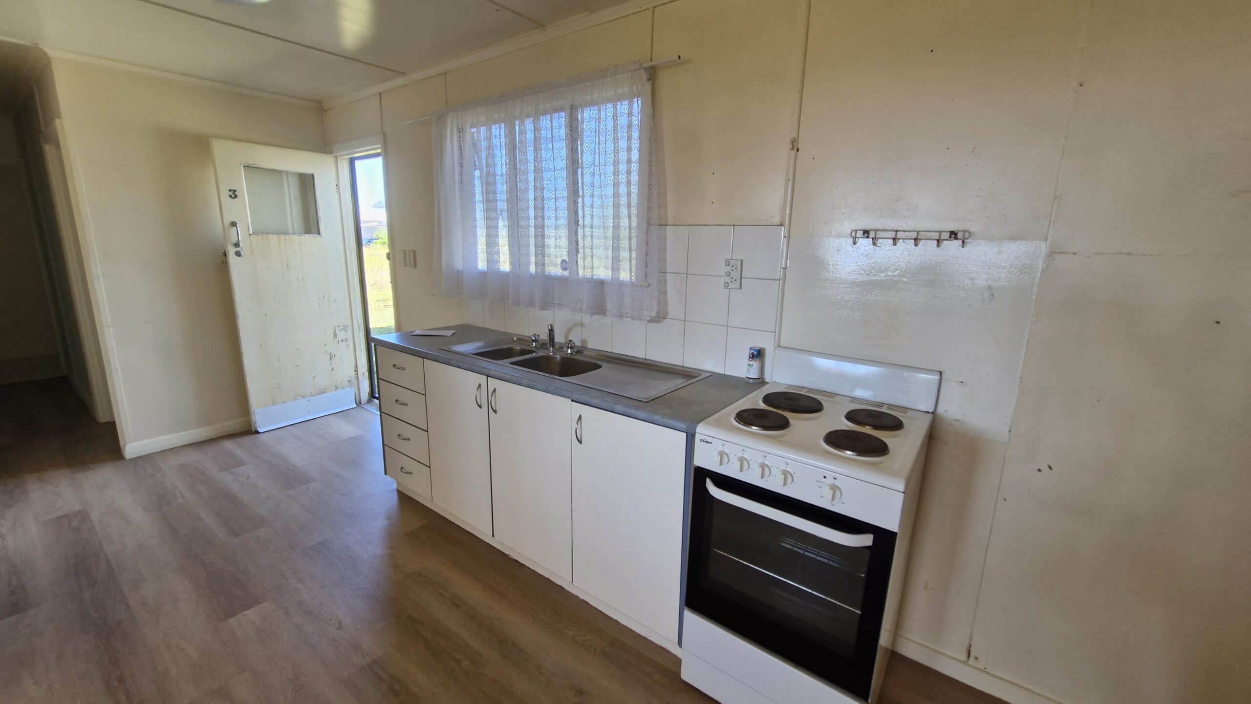 3/339 Esplanade, SCARNESS, QLD 4655 AUS