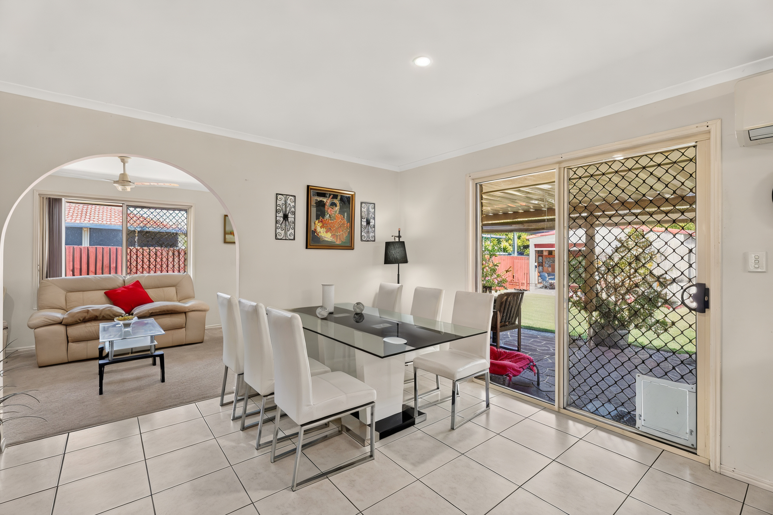 52 Saint Joseph Drive, URRAWEEN, QLD 4655 AUS