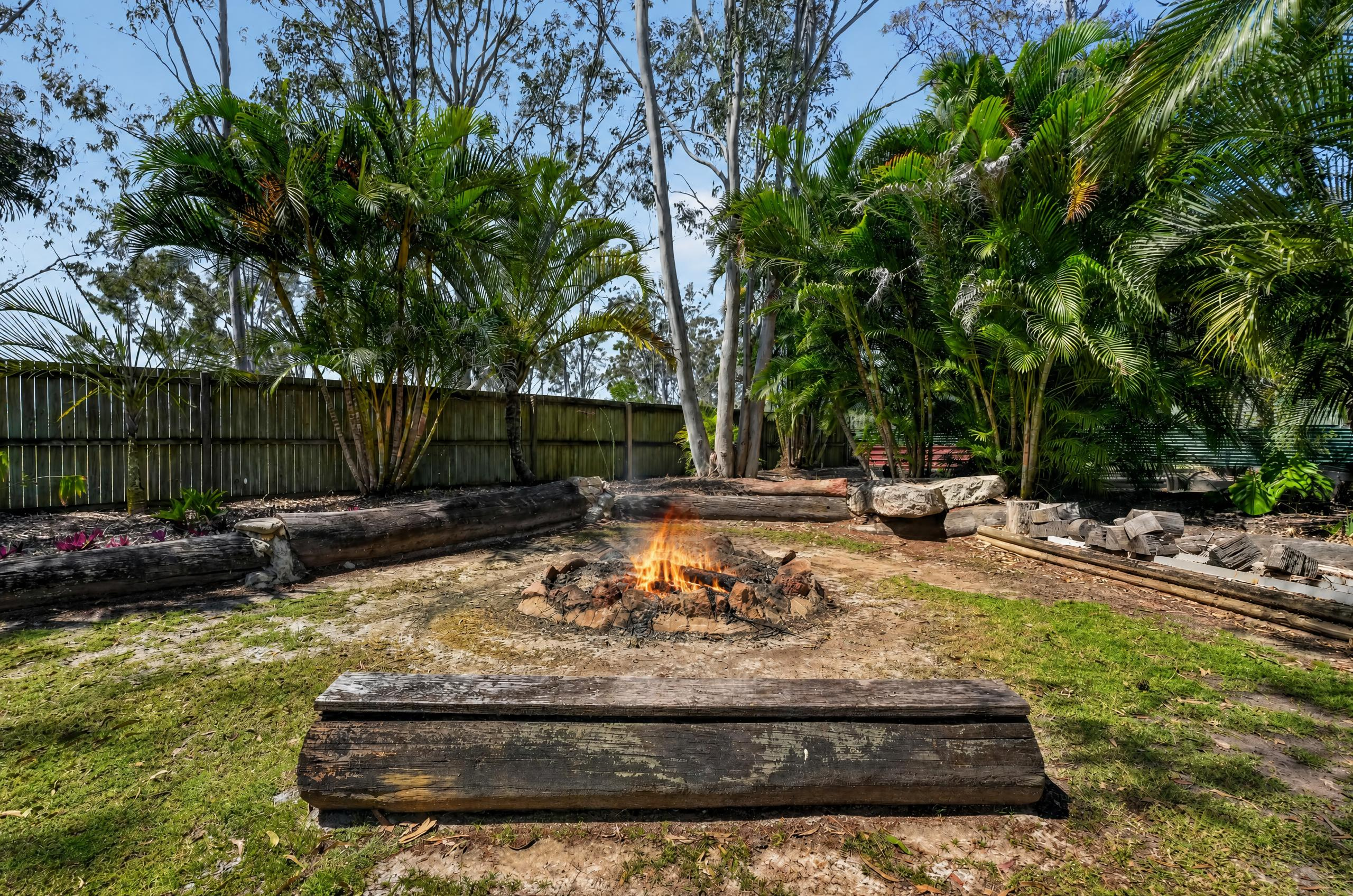 14 Kathleen Crescent, WONDUNNA, QLD 4655 AUS