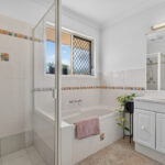 14 Kathleen Crescent, WONDUNNA, QLD 4655 AUS