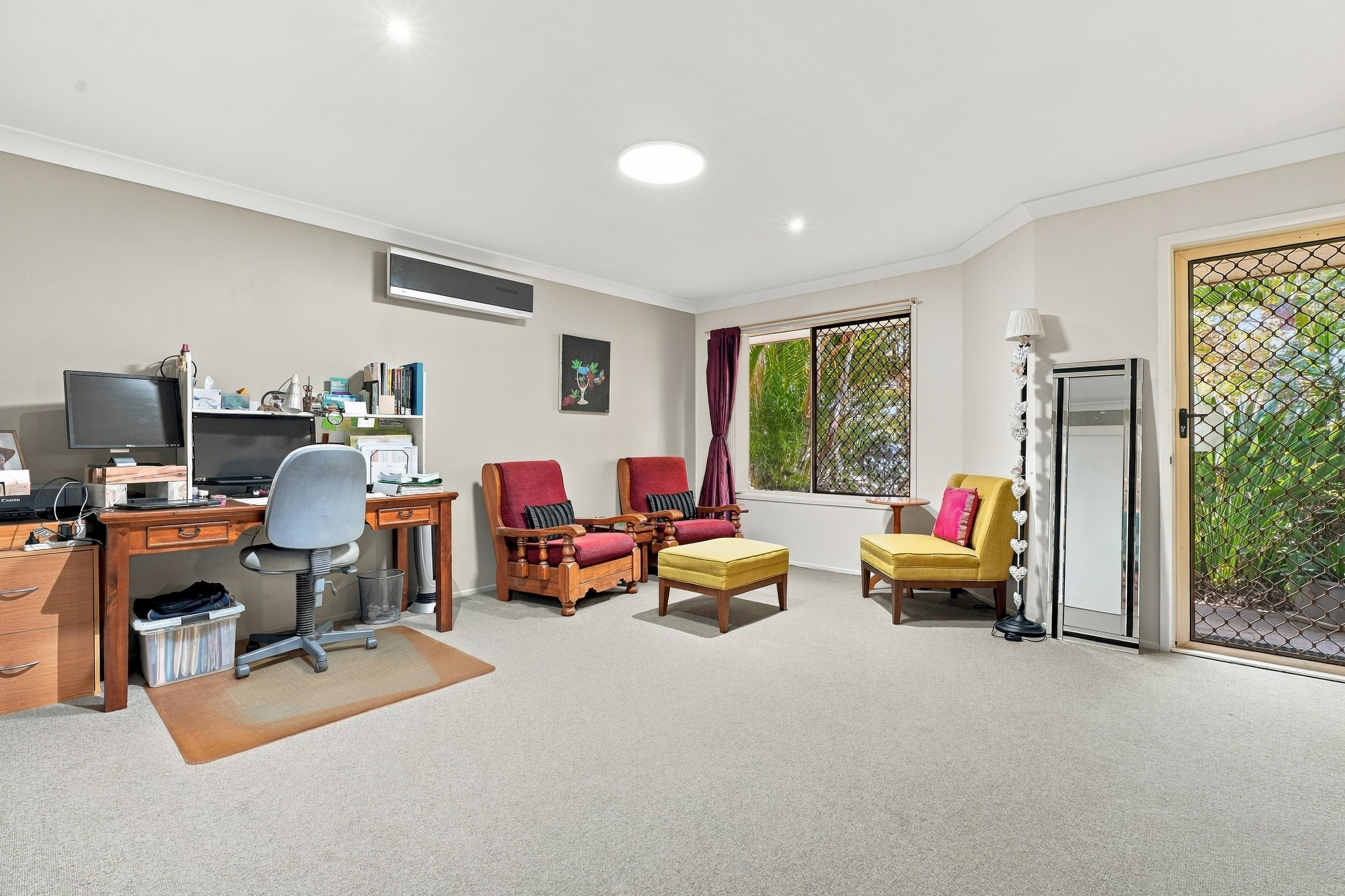 4 Aqualine Drive, POINT VERNON, QLD 4655 AUS