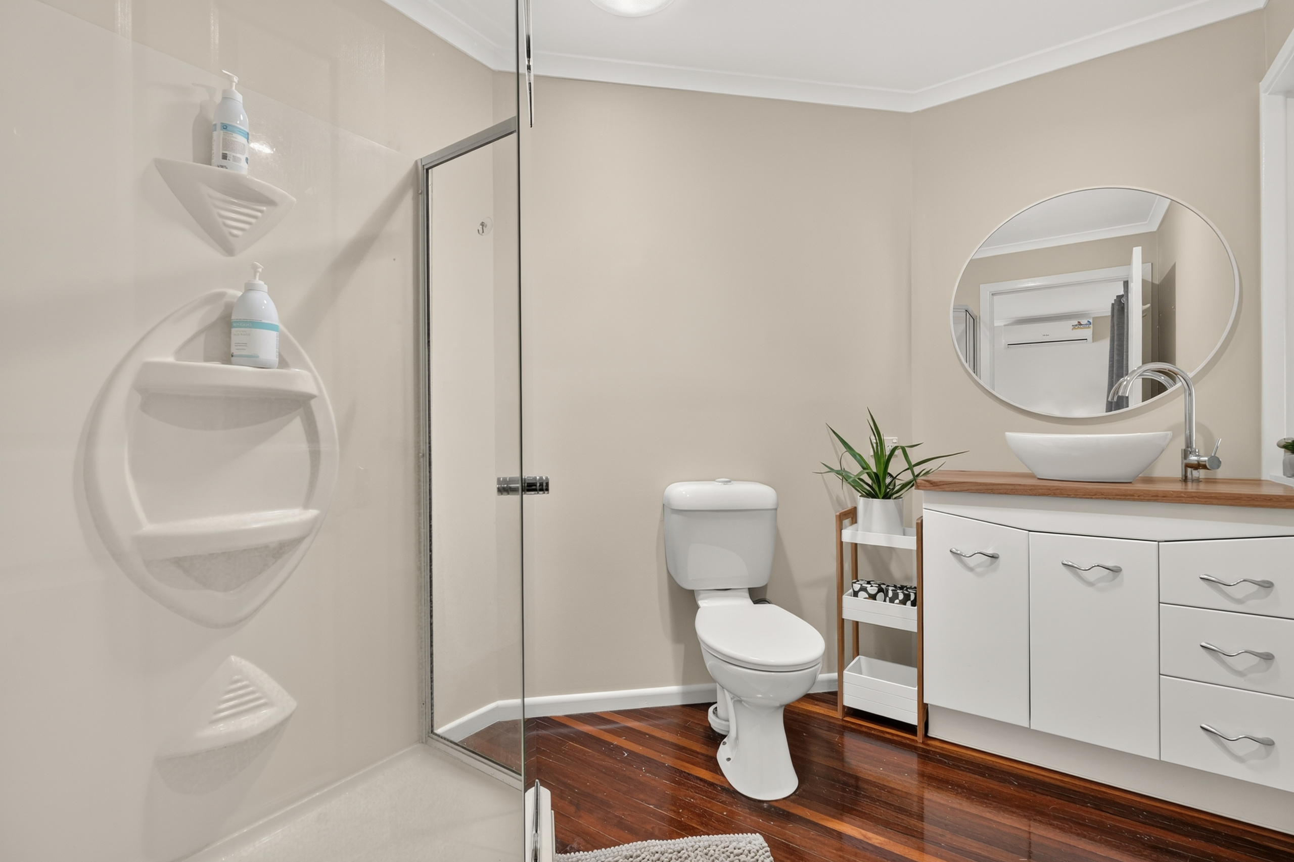 4 Jacobsen Outlook, URRAWEEN, QLD 4655 AUS