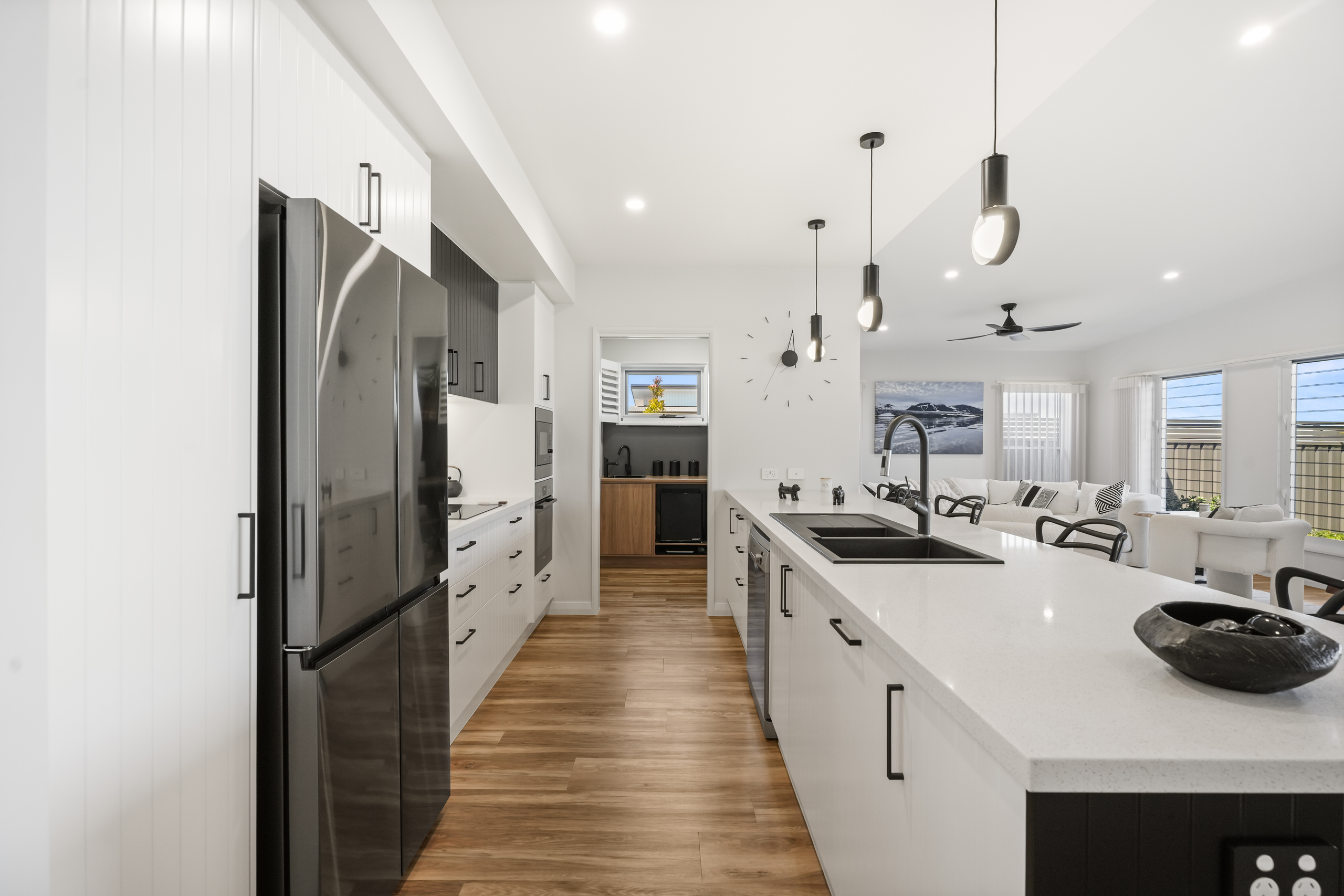 15/77 Spring Way,, NIKENBAH, QLD 4655 AUS