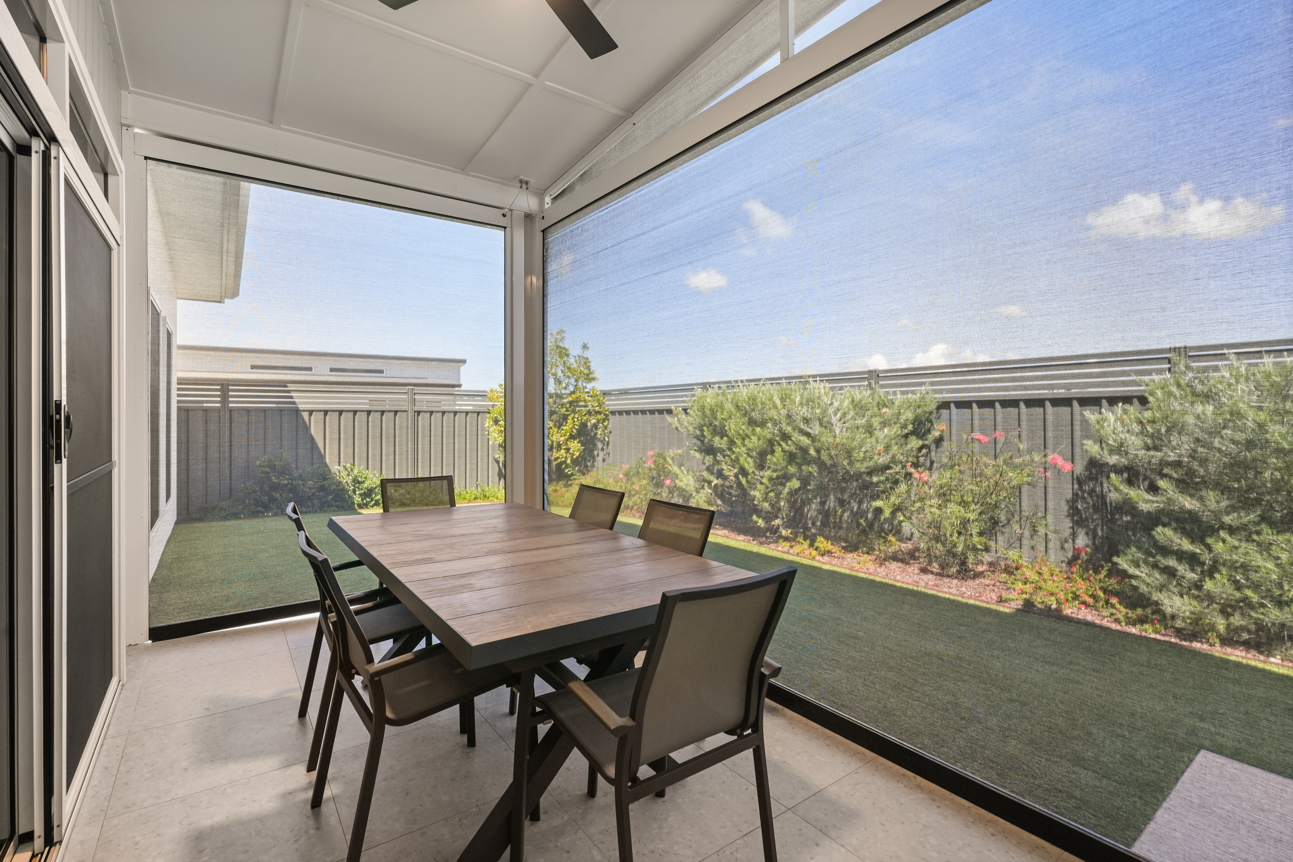 15/77 Spring Way,, NIKENBAH, QLD 4655 AUS