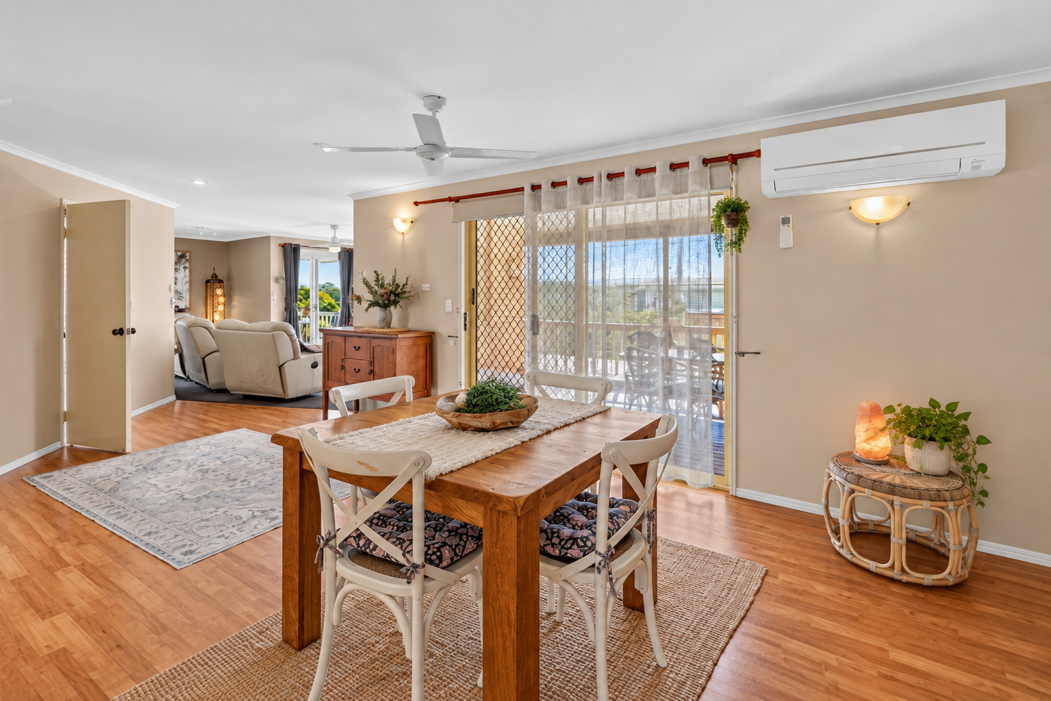 15 Faye Avenue, SCARNESS, QLD 4655 AUS