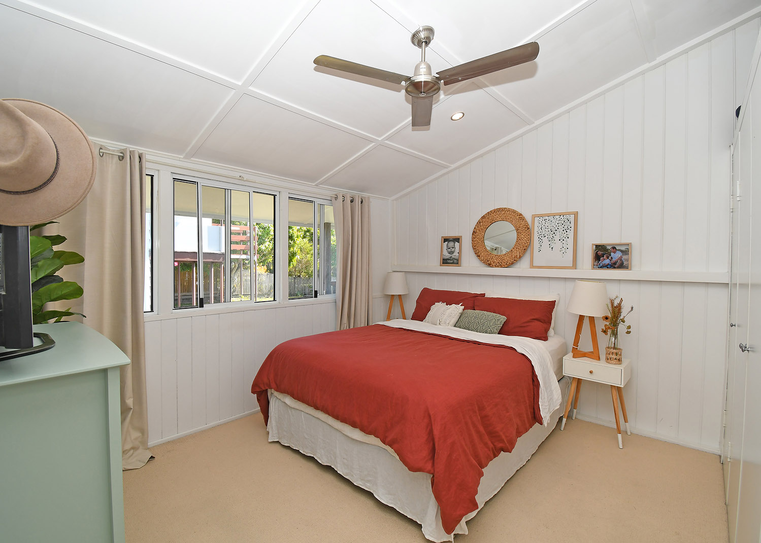 7 Lincolnfield Street, TORQUAY, QLD 4655 AUS