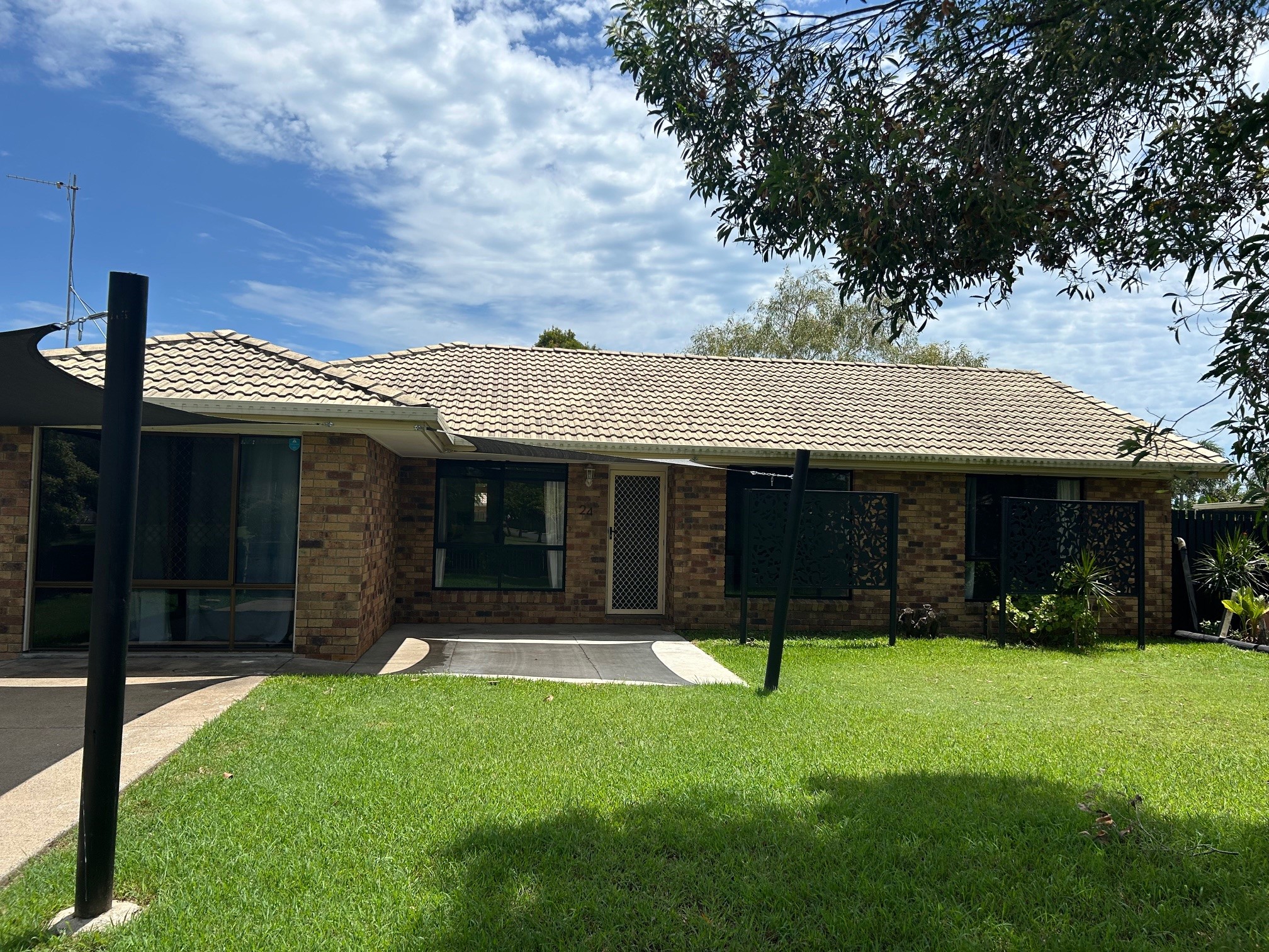 24 Cedar Crescent, KAWUNGAN, QLD 4655 AUS