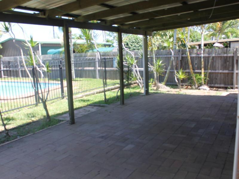 22 Acacia Street, POINT VERNON, QLD 4655 AUS