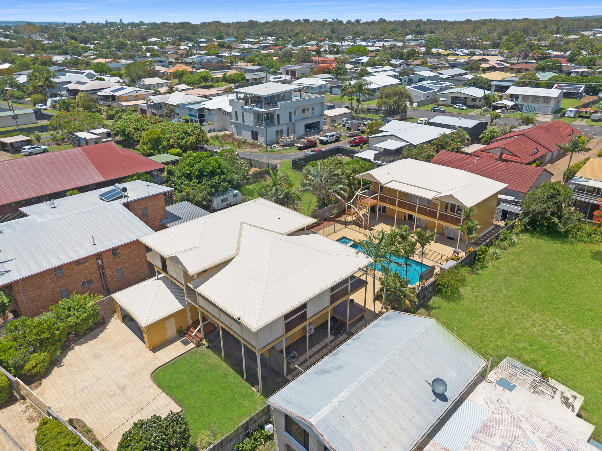 506 Esplanade, URANGAN, QLD 4655 AUS