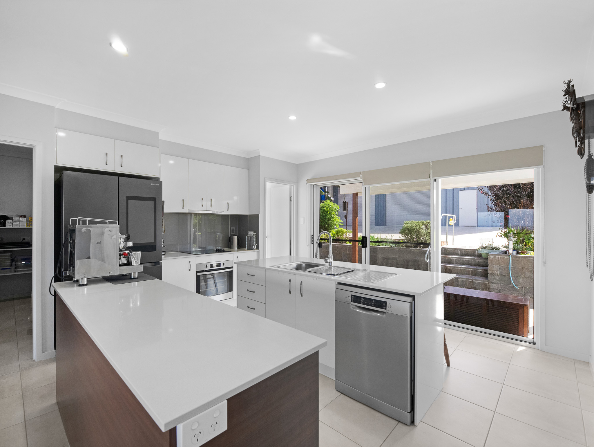 41 Windjammer Circuit, RIVER HEADS, QLD 4655 AUS