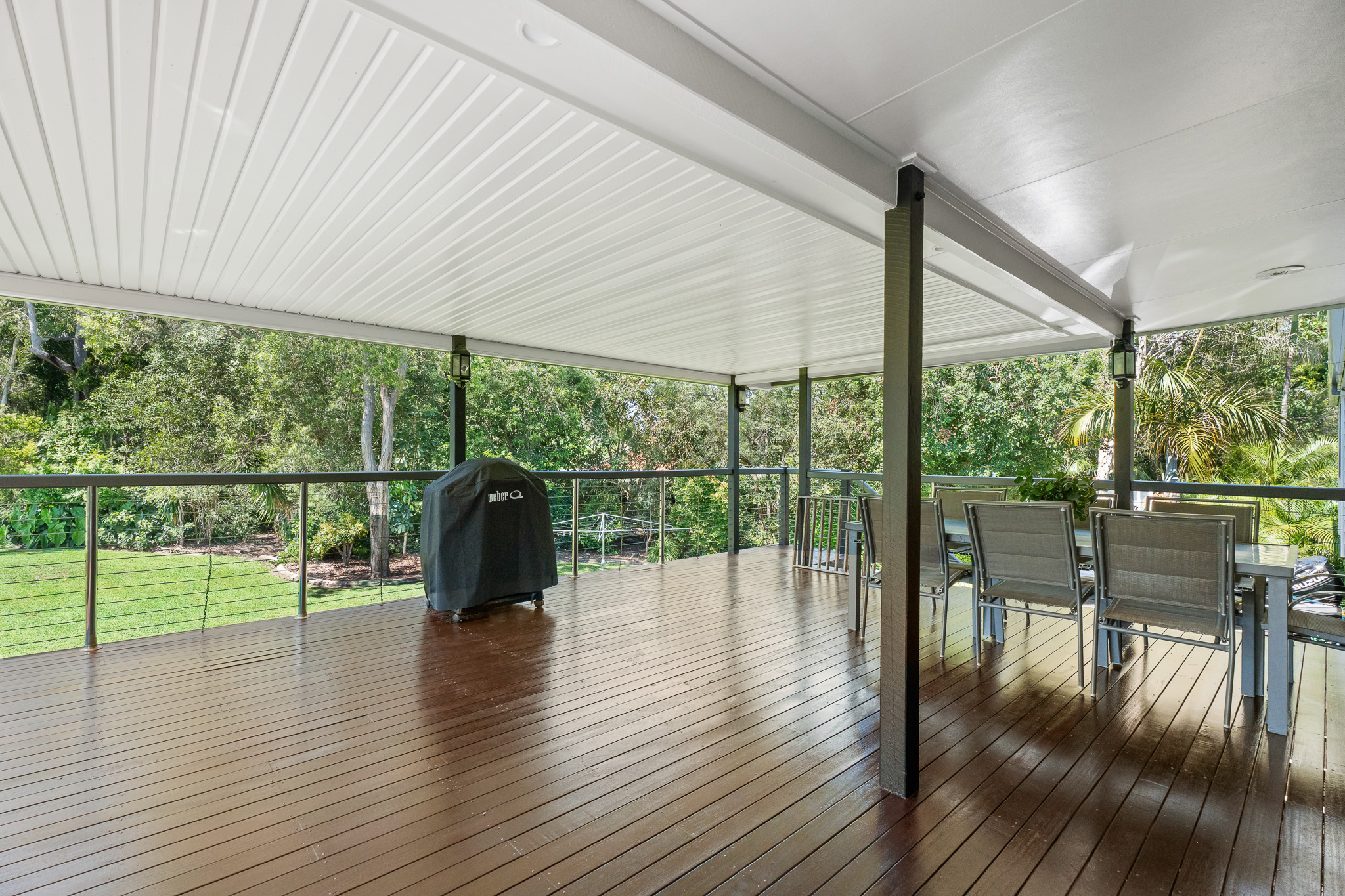 16 Wellington Crescent, WONDUNNA, QLD 4655 AUS