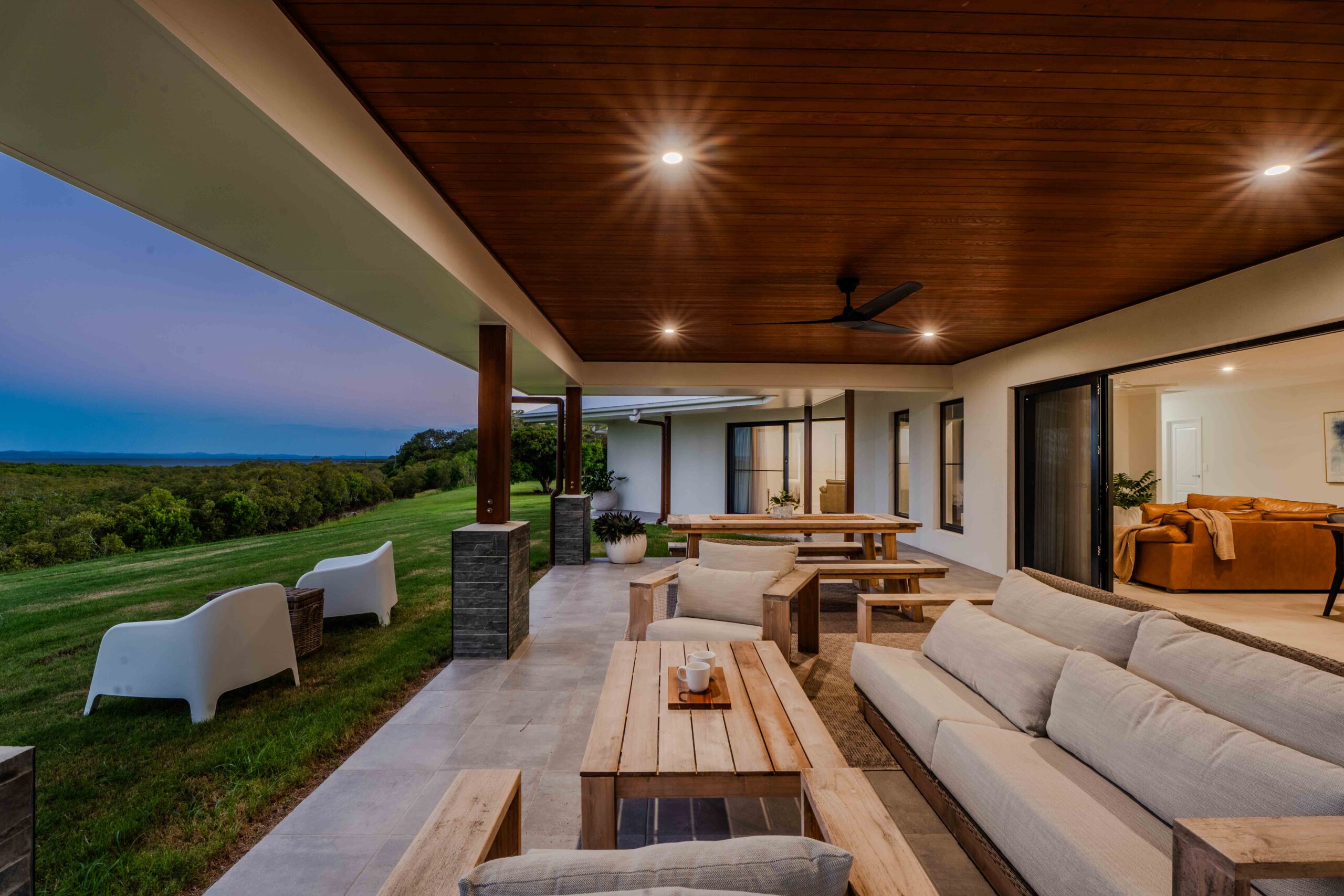 1 Shore Road East, BOORAL, QLD 4655 AUS