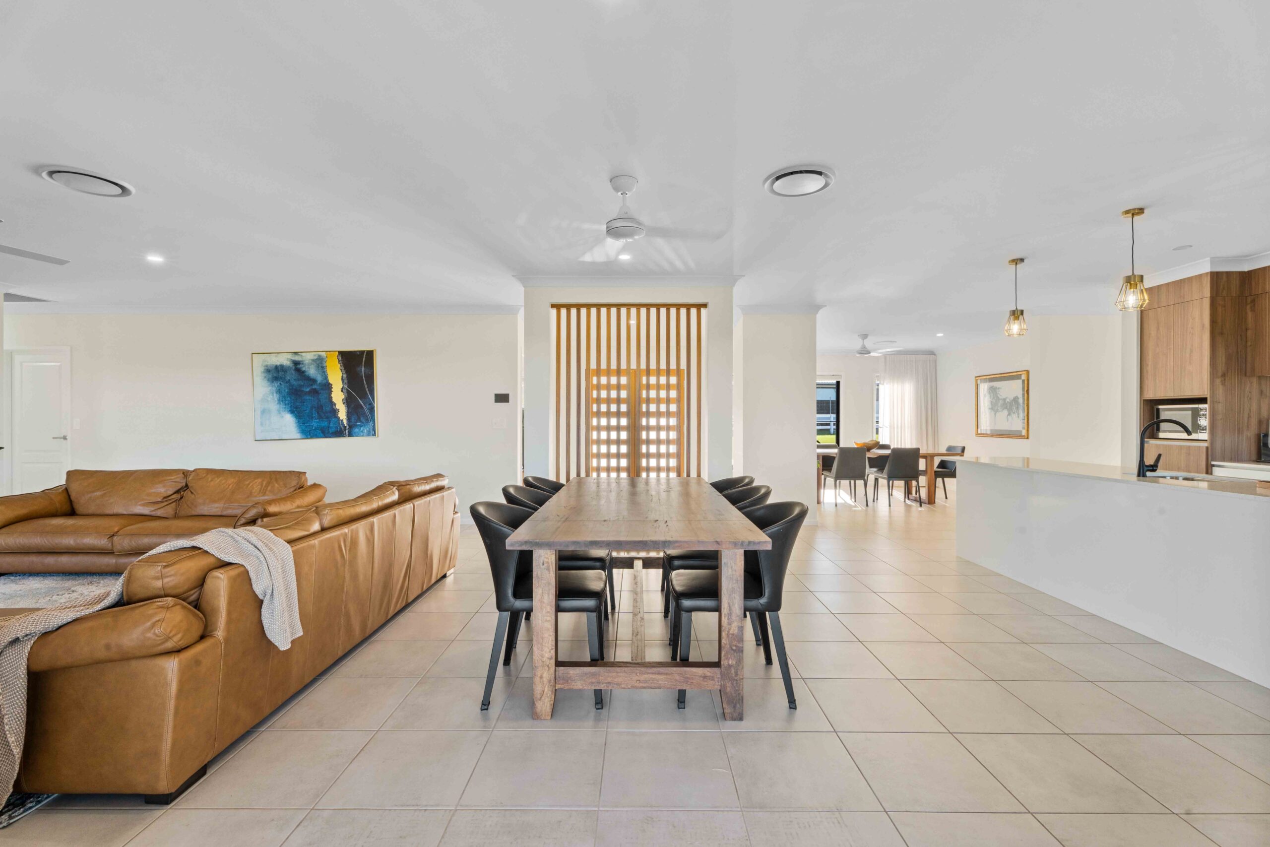 1 Shore Road East, BOORAL, QLD 4655 AUS