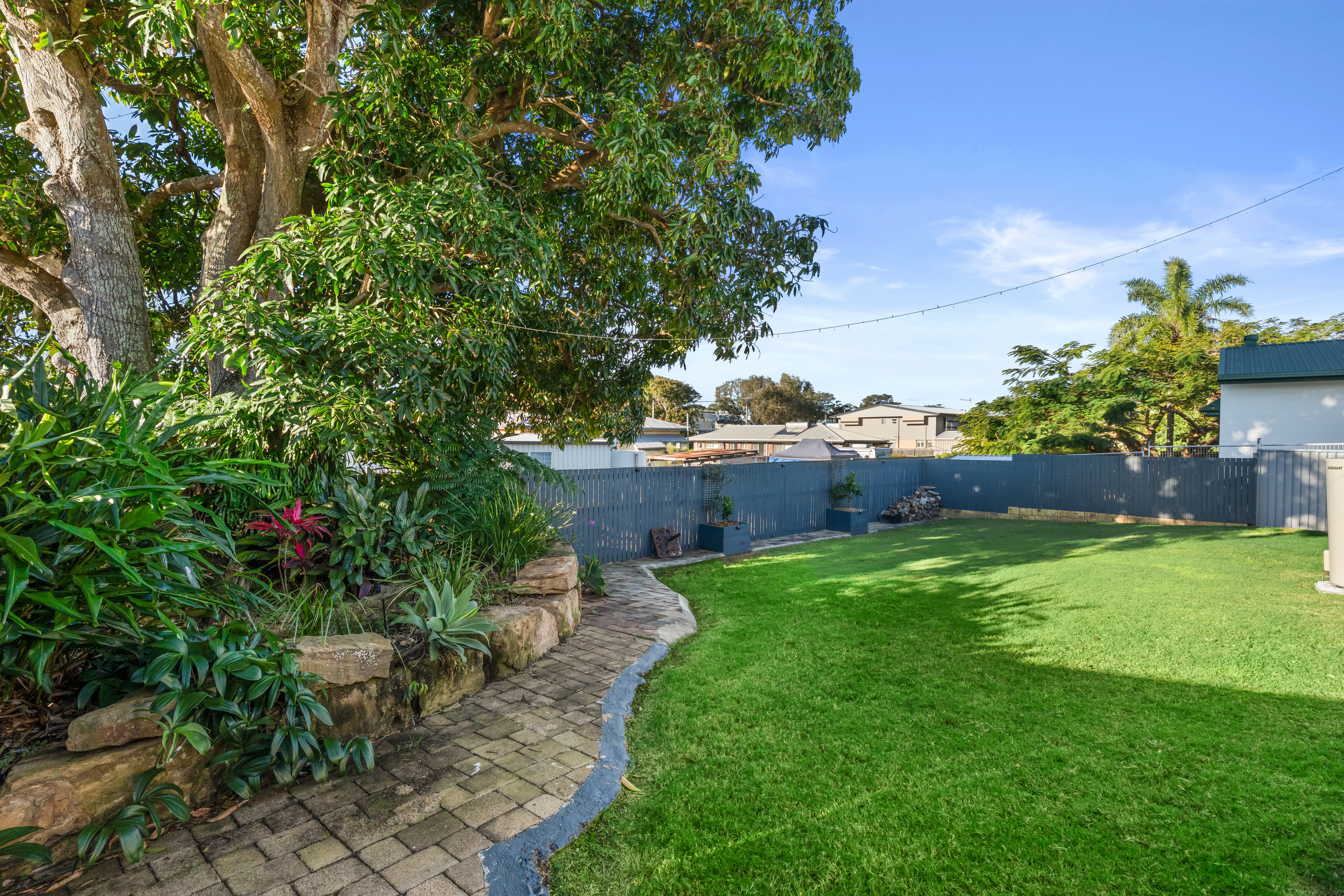 16 Scarborough Street, SCARNESS, QLD 4655 AUS
