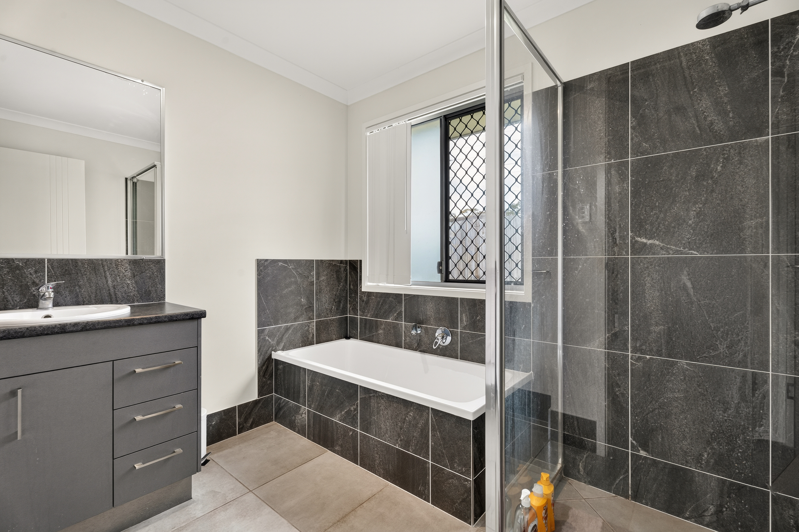 32 Seahaven Circuit, PIALBA, QLD 4655 AUS