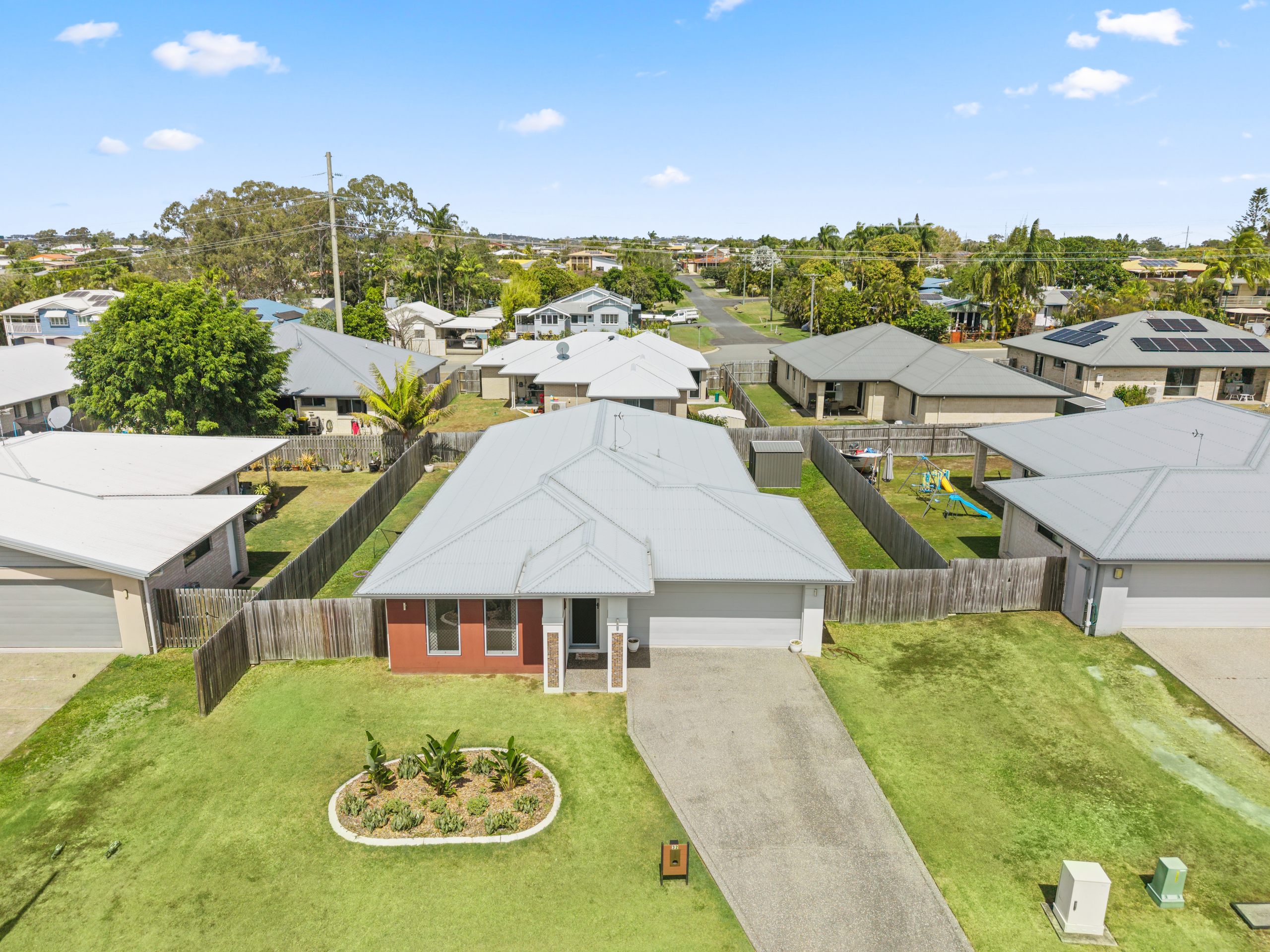 32 Seahaven Circuit, PIALBA, QLD 4655 AUS