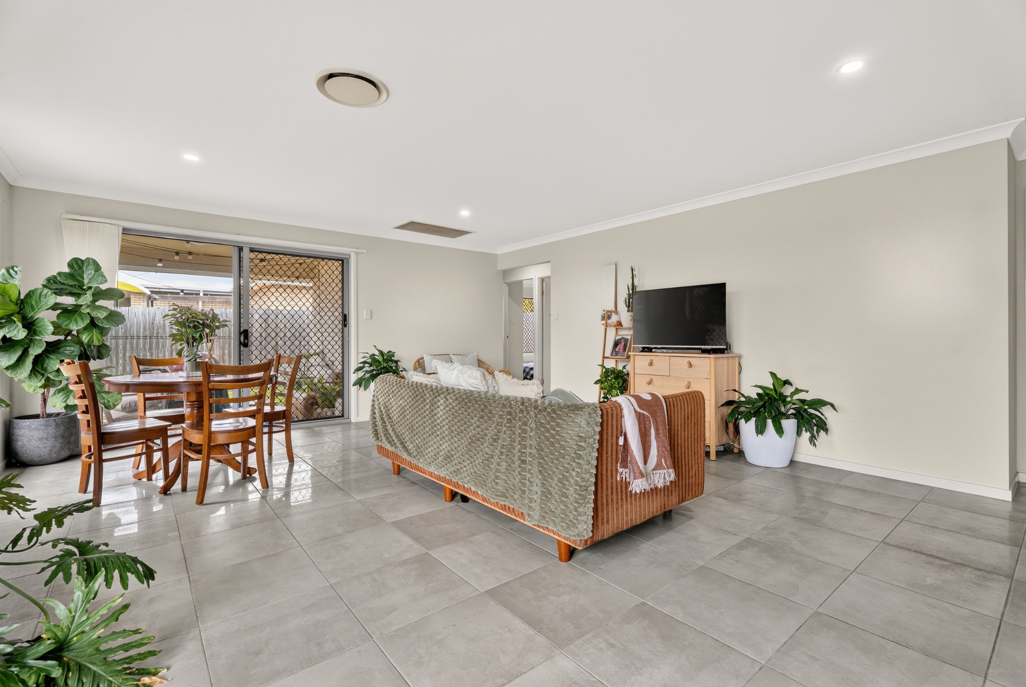 32 Seahaven Circuit, PIALBA, QLD 4655 AUS
