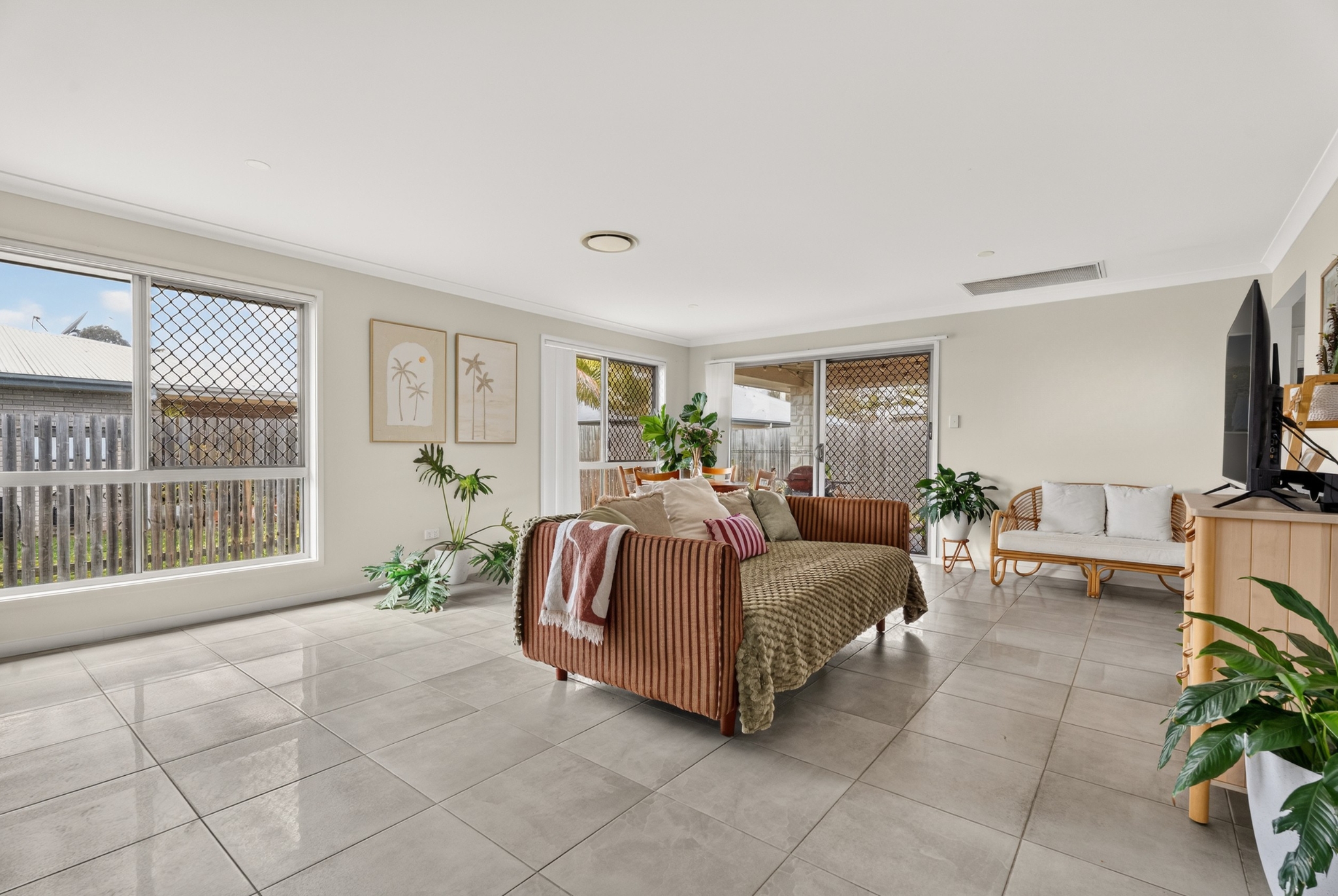 32 Seahaven Circuit, PIALBA, QLD 4655 AUS
