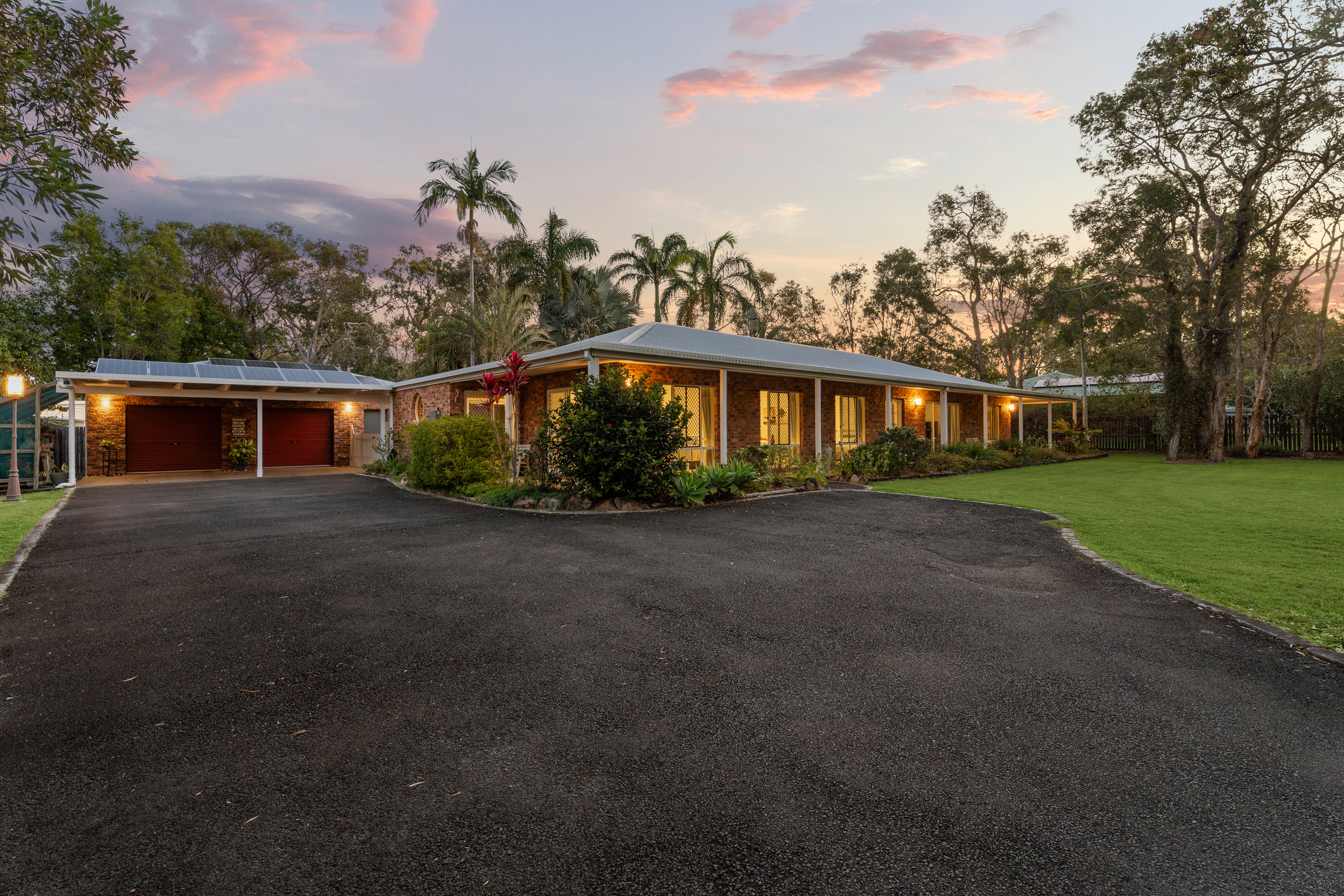 8 Windemere Road, WONDUNNA, QLD 4655 AUS