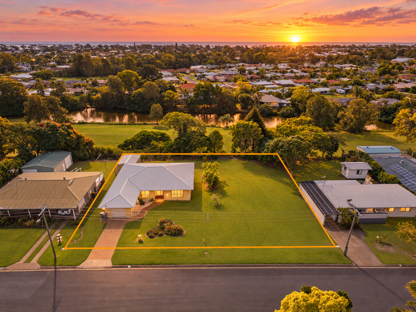 18 Bruce Street, TORQUAY, QLD 4655 AUS