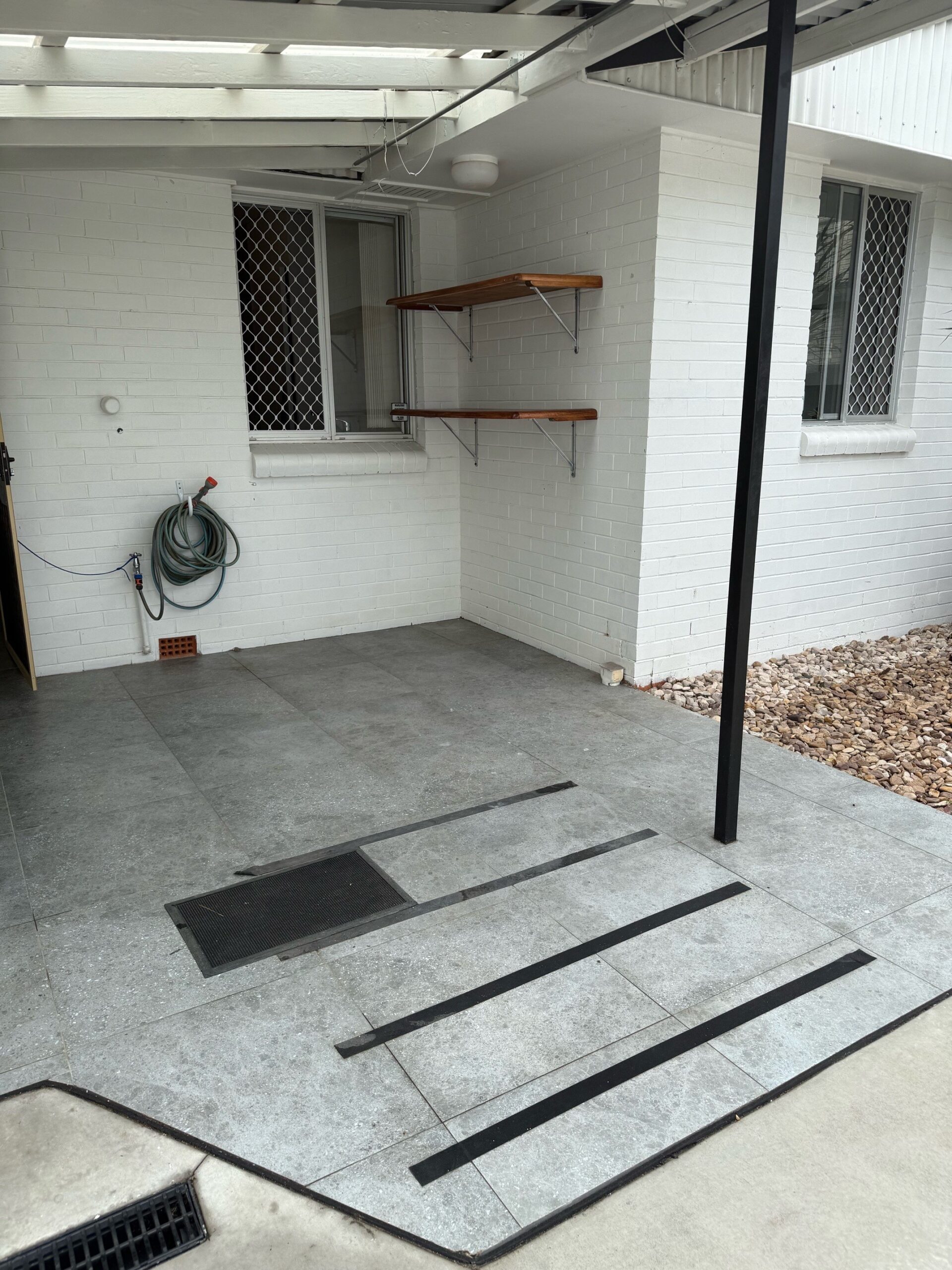 196 Esplanade, POINT VERNON, QLD 4655 AUS