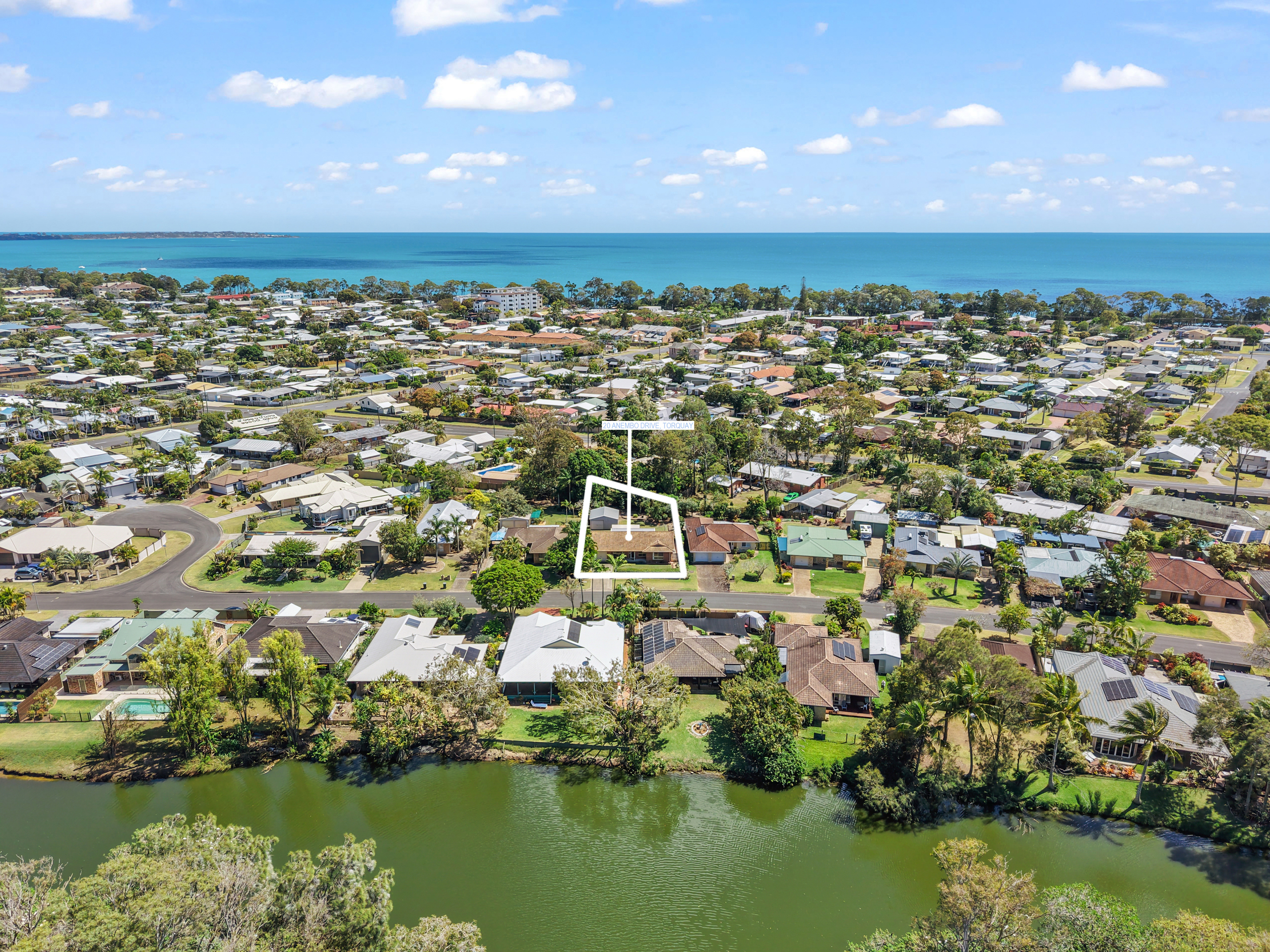20 Anembo Drive, TORQUAY, QLD 4655 AUS