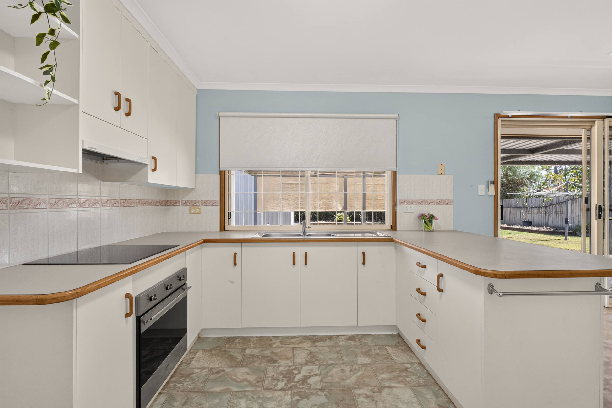 20 Anembo Drive, TORQUAY, QLD 4655 AUS