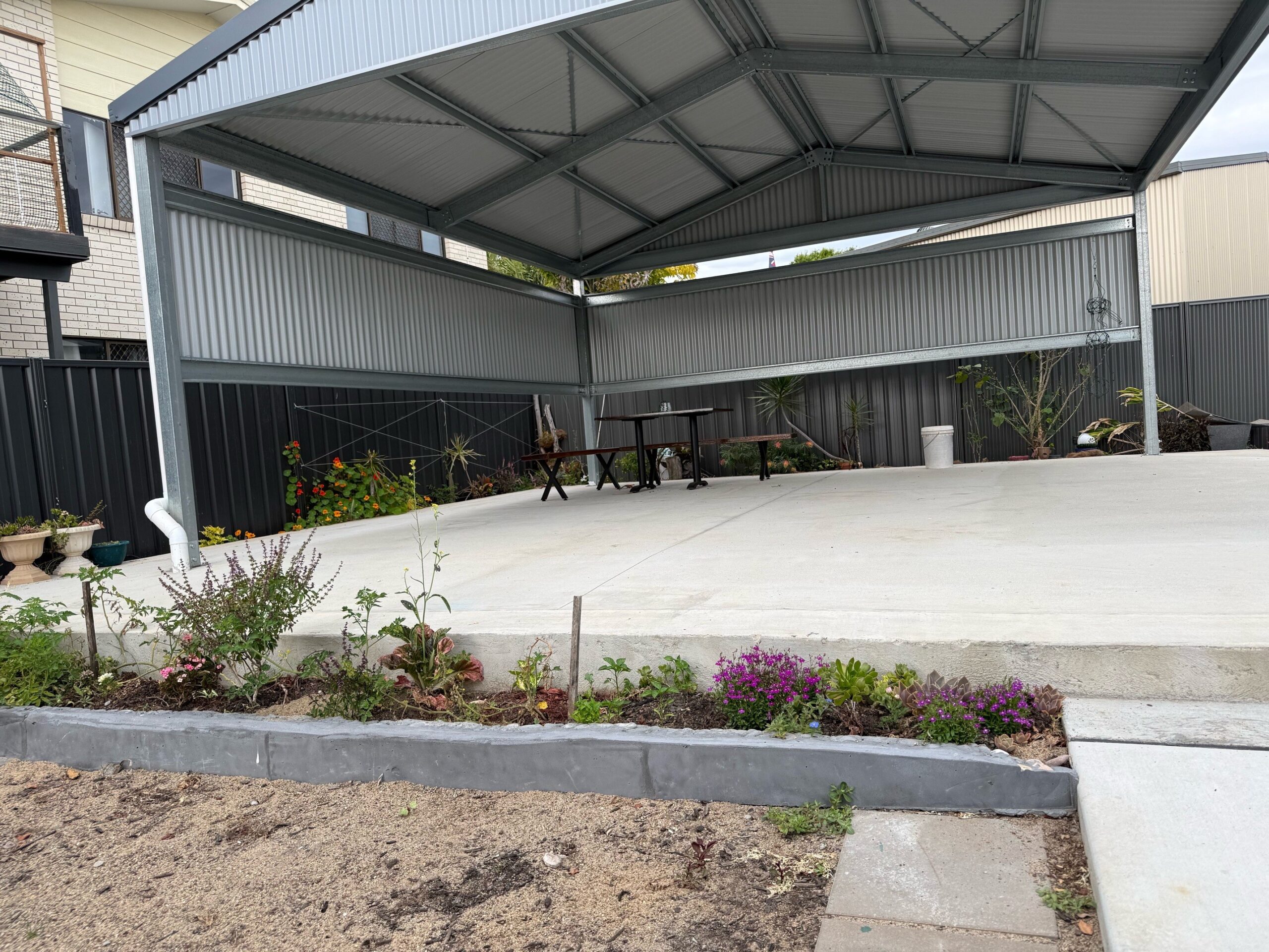 196 Esplanade, POINT VERNON, QLD 4655 AUS
