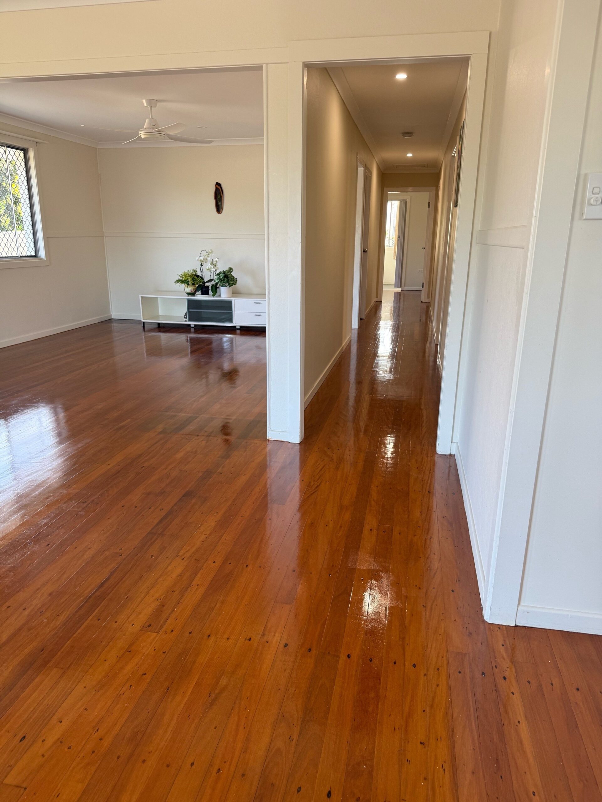 196 Esplanade, POINT VERNON, QLD 4655 AUS