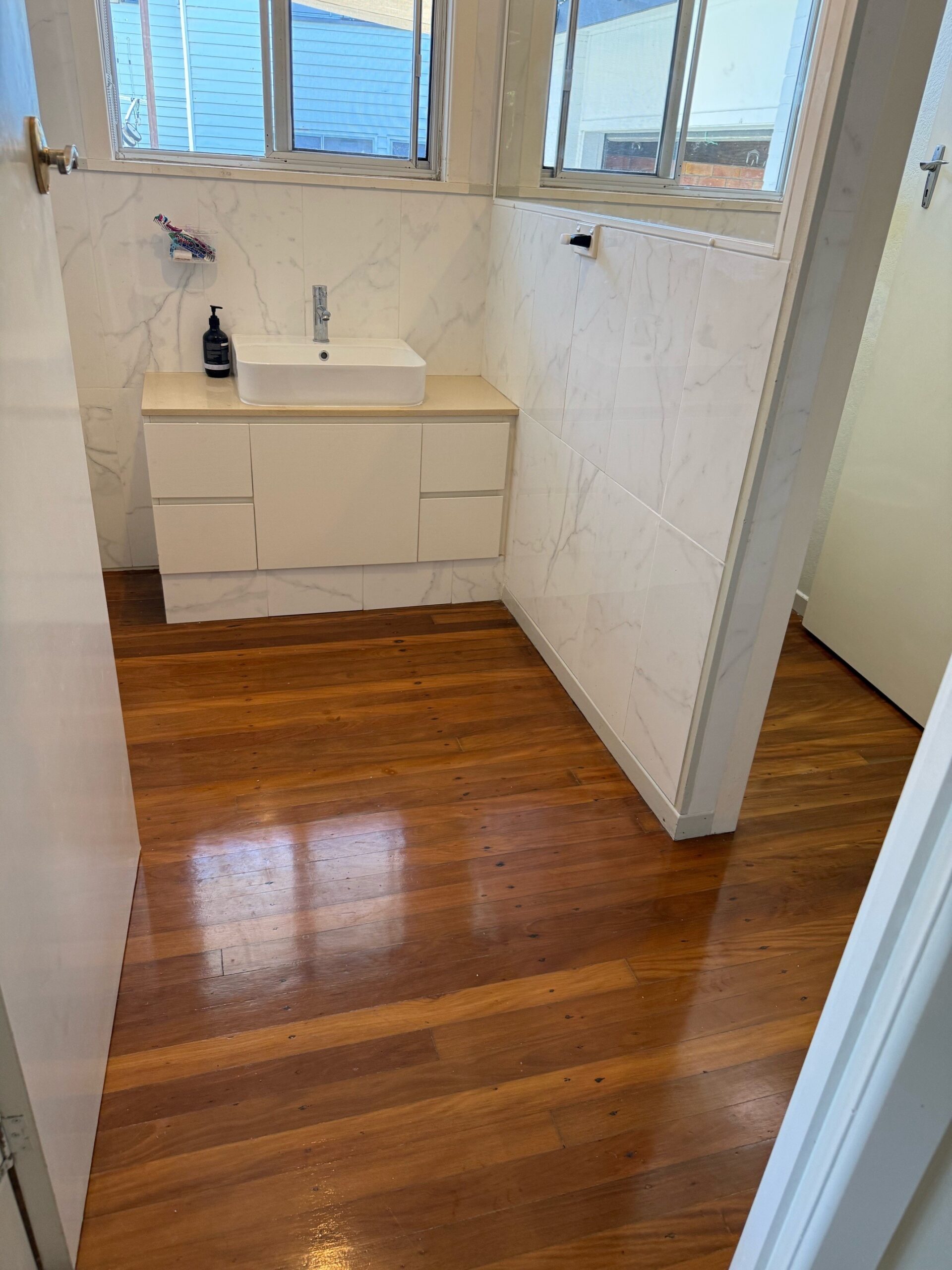 196 Esplanade, POINT VERNON, QLD 4655 AUS