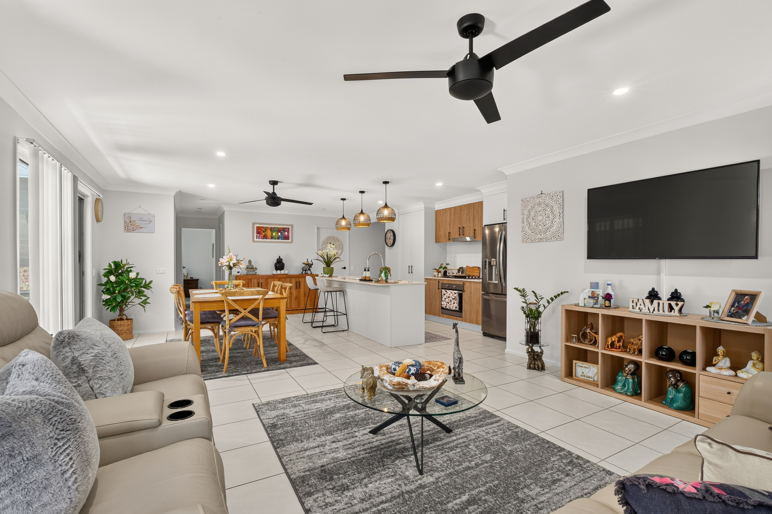 60 Blaxland Road, URRAWEEN, QLD 4655 AUS
