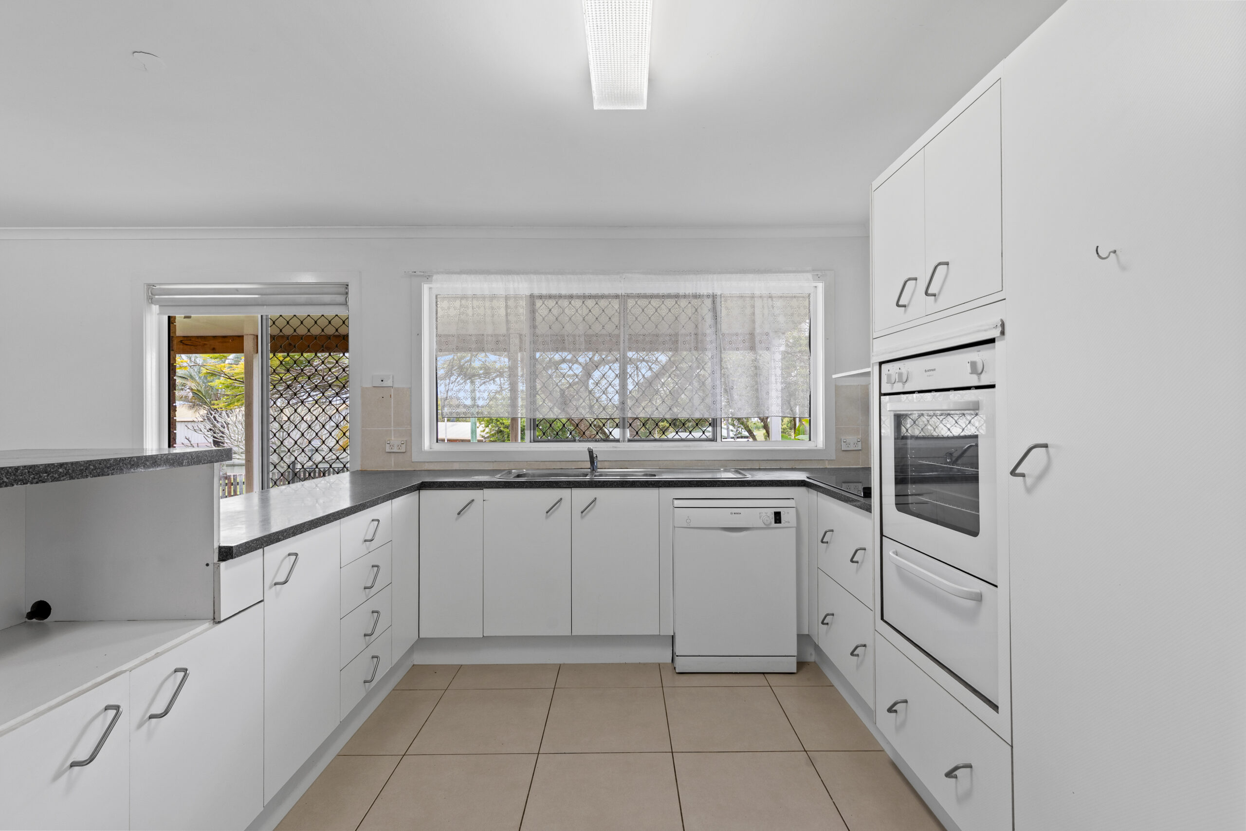 3 Diana Place, URANGAN, QLD 4655 AUS