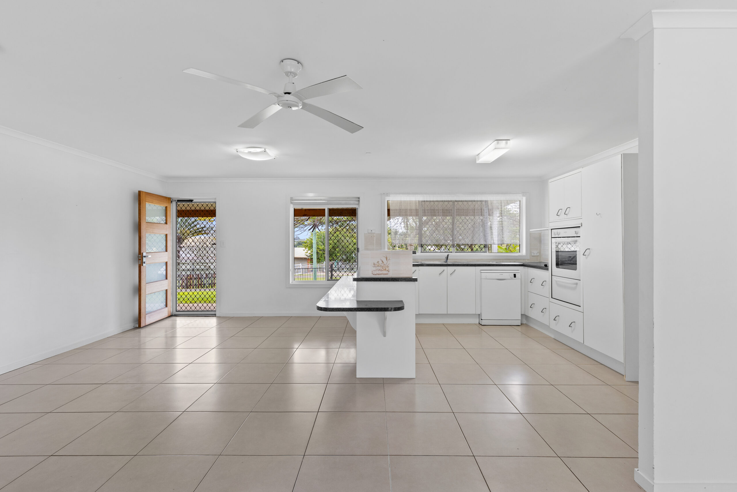 3 Diana Place, URANGAN, QLD 4655 AUS