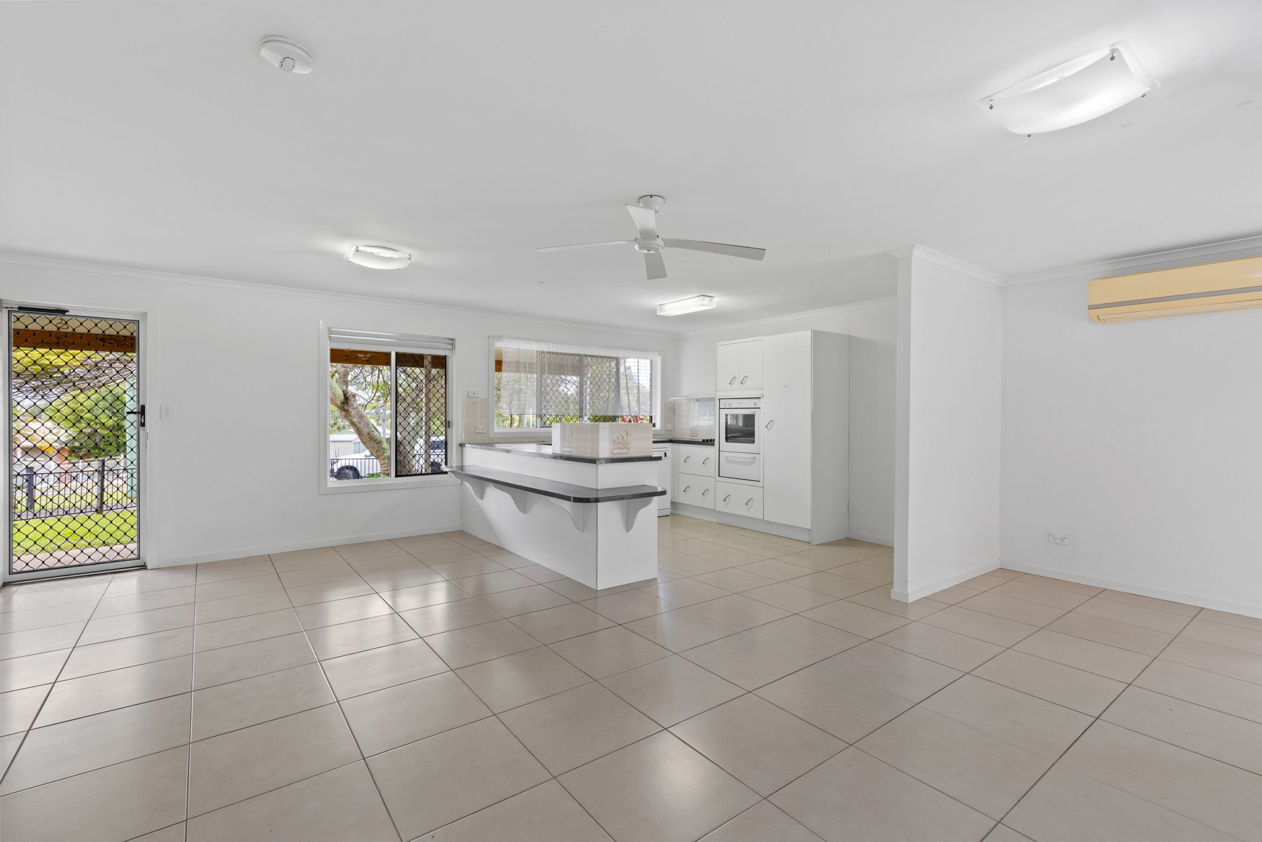 3 Diana Place, URANGAN, QLD 4655 AUS