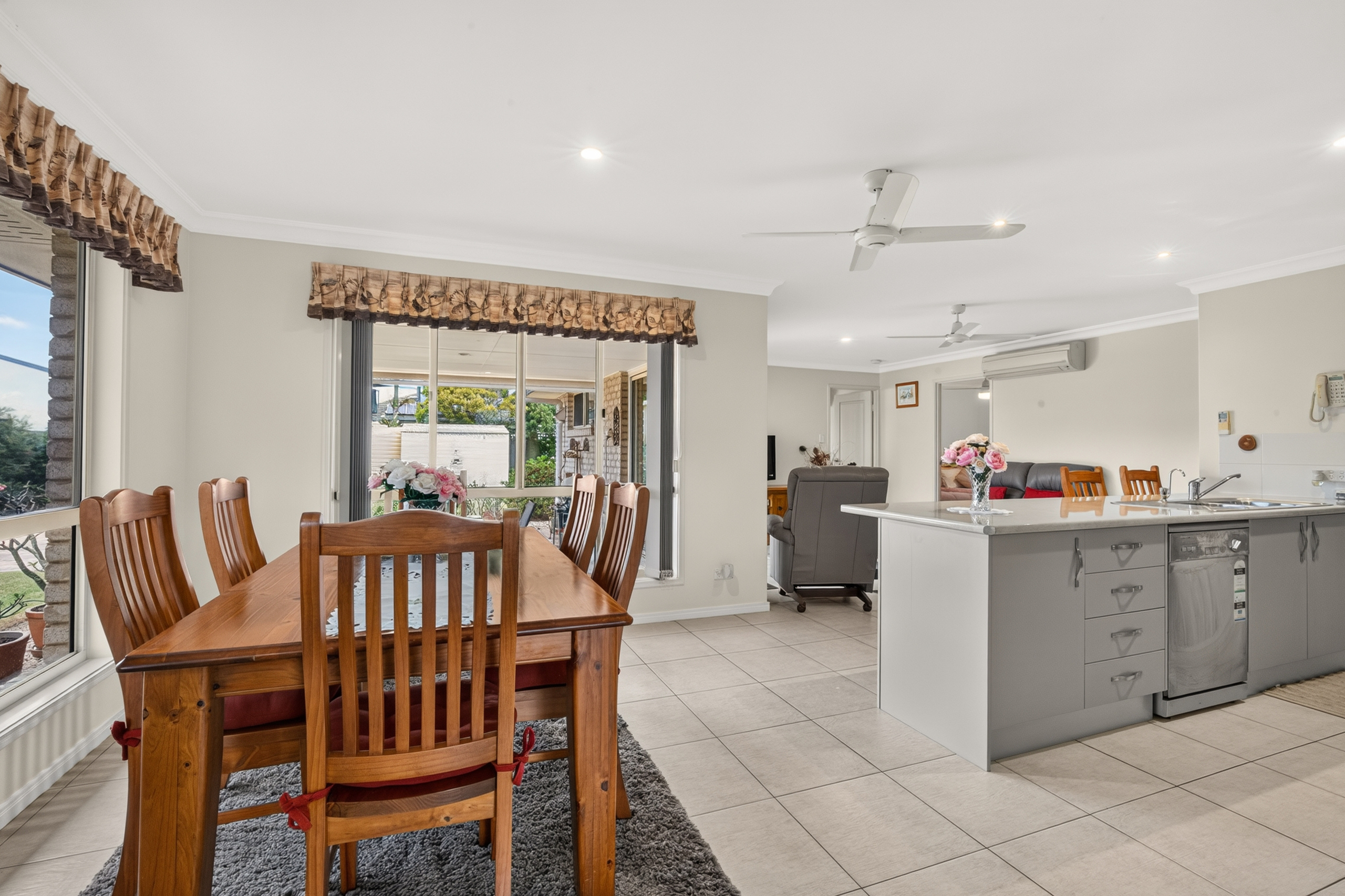 URRAWEEN, QLD 4655 AUS