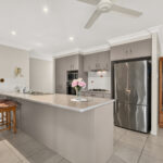 URRAWEEN, QLD 4655 AUS
