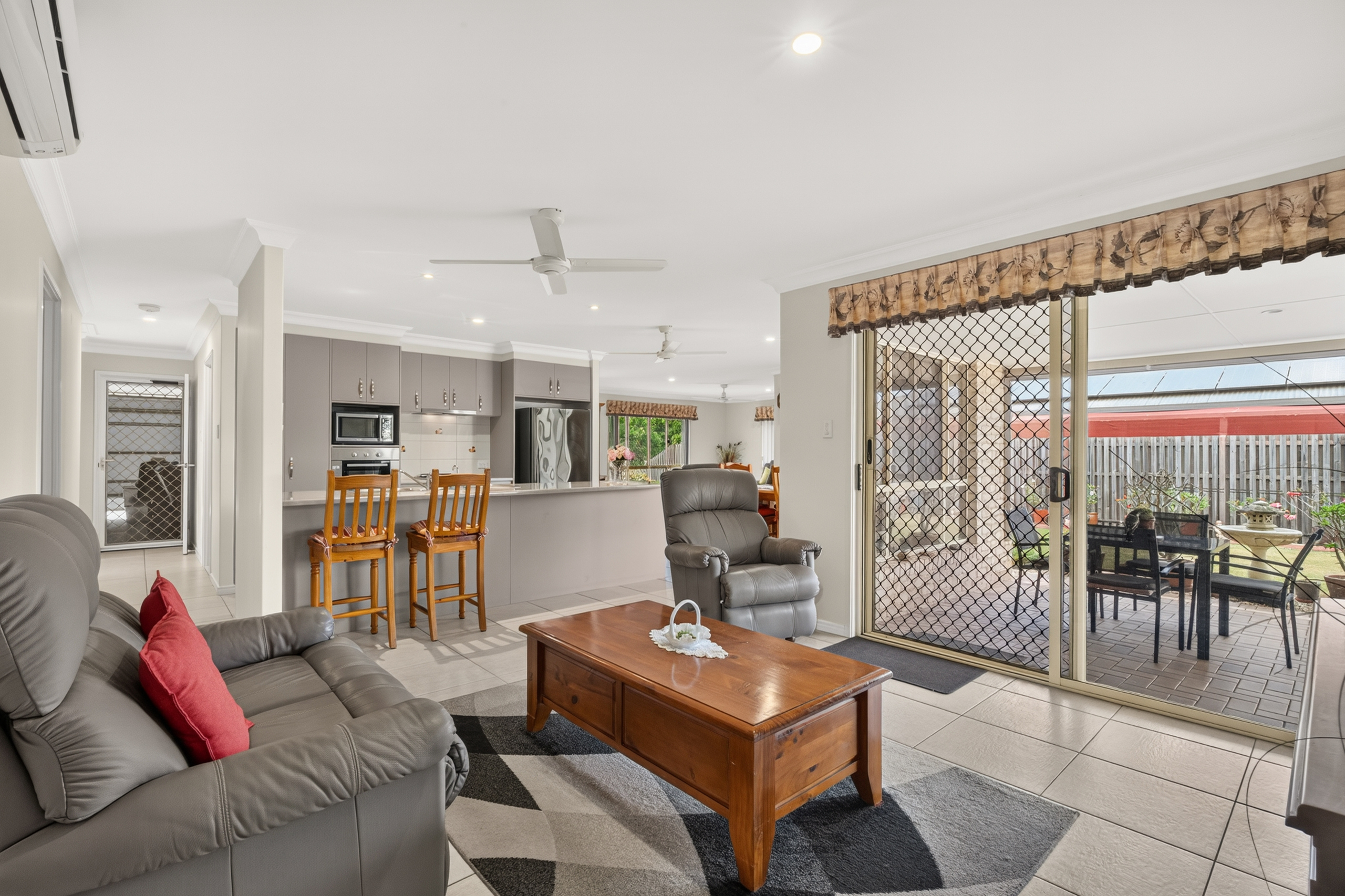 URRAWEEN, QLD 4655 AUS