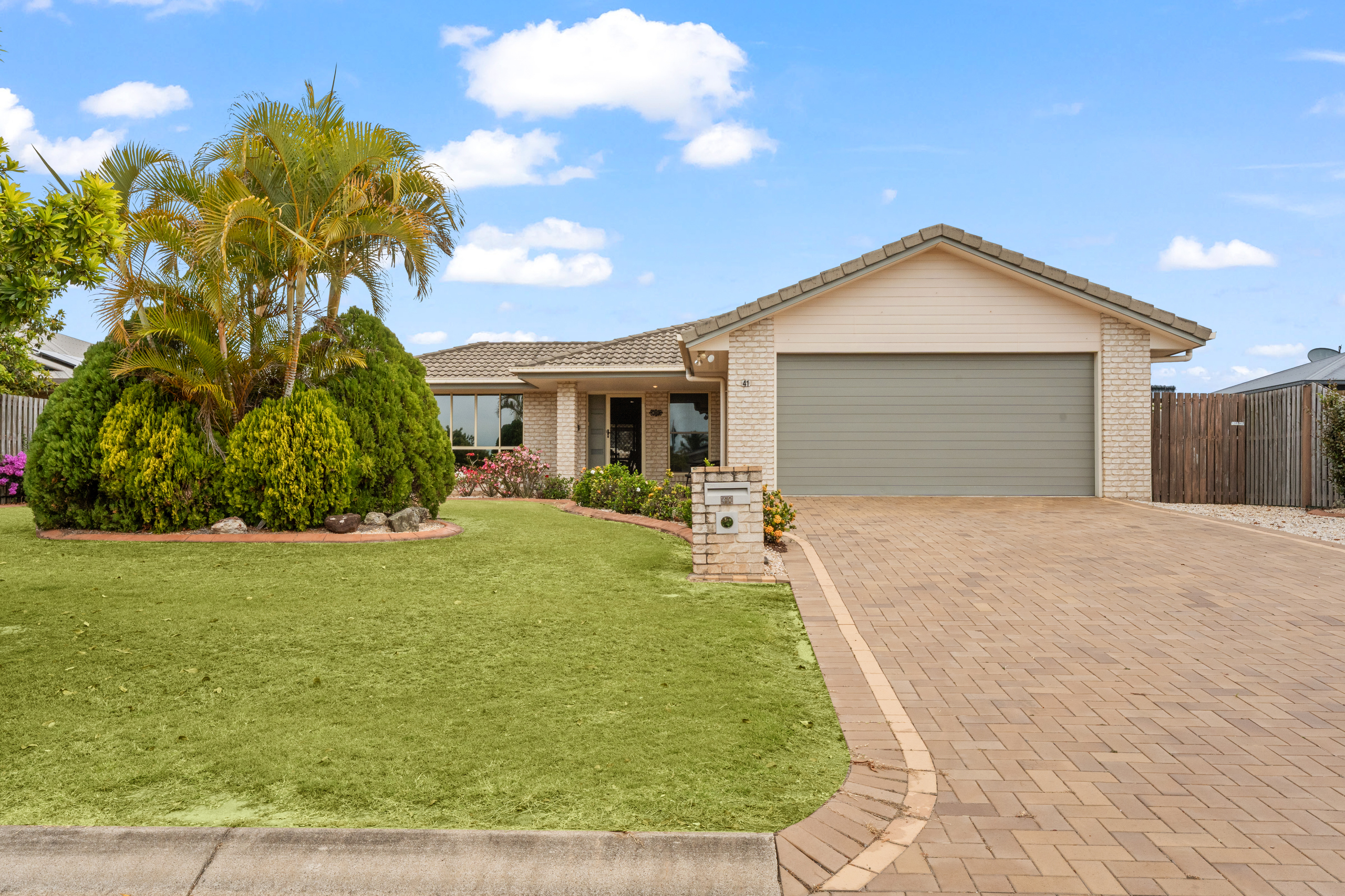 URRAWEEN, QLD 4655 AUS