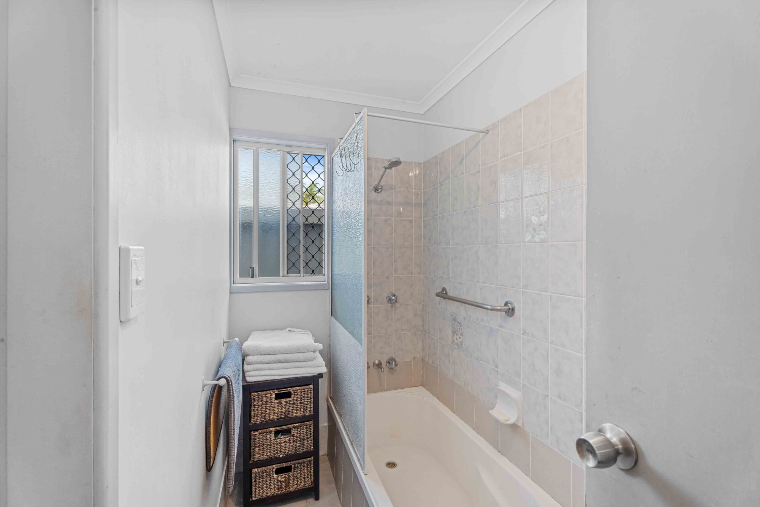120 Limpus Street, URANGAN, QLD 4655 AUS